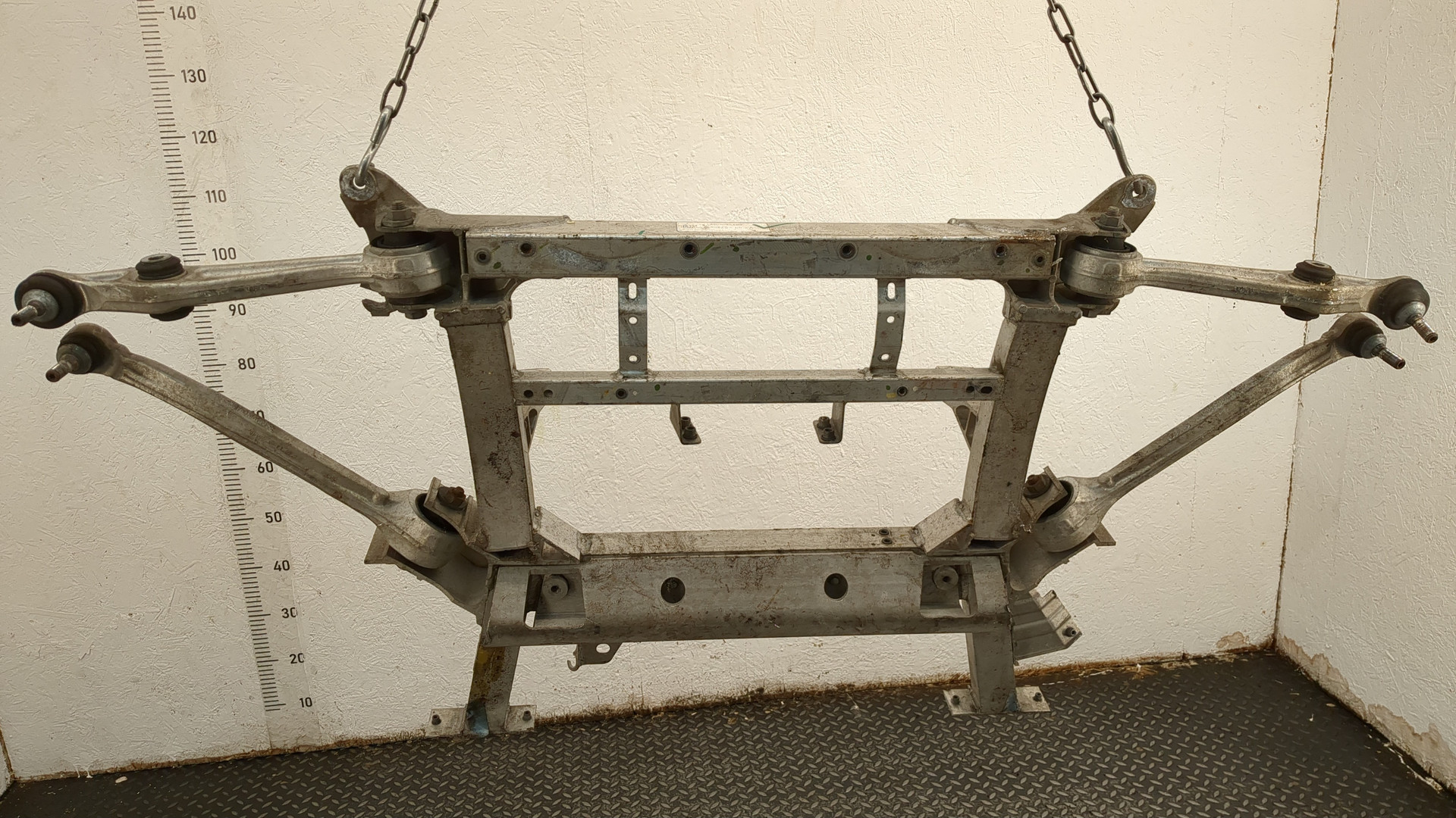 Балка подмоторная