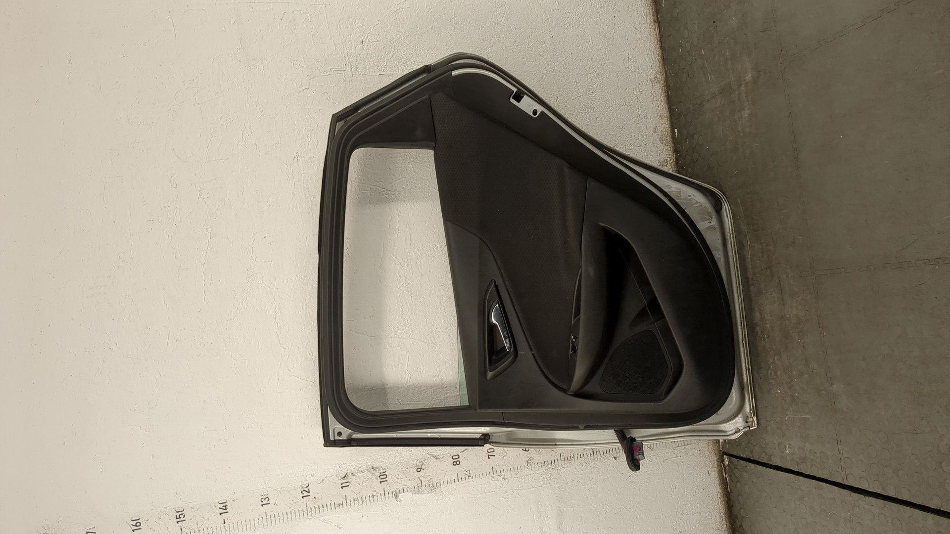 Дверь задняя правая