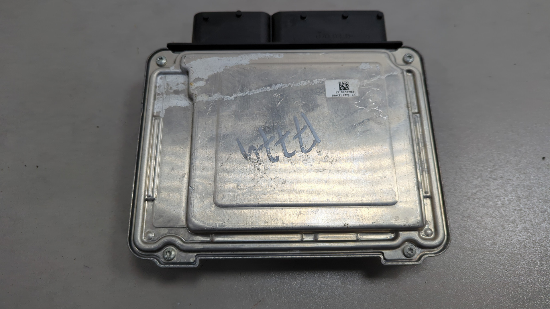 Блок управления двигателем