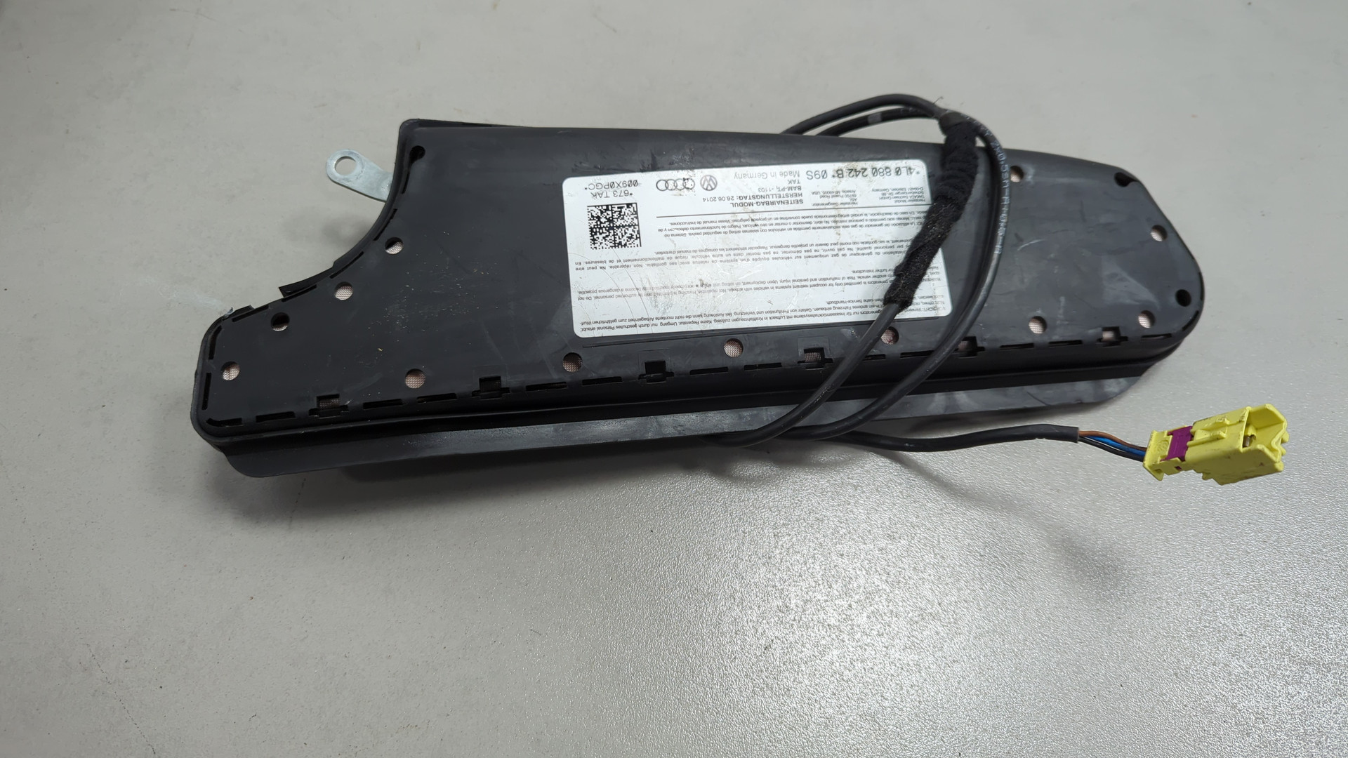 Подушка безопасности боковая (в сиденье)