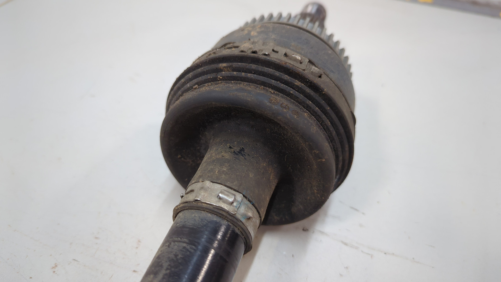 Полуось задняя правая