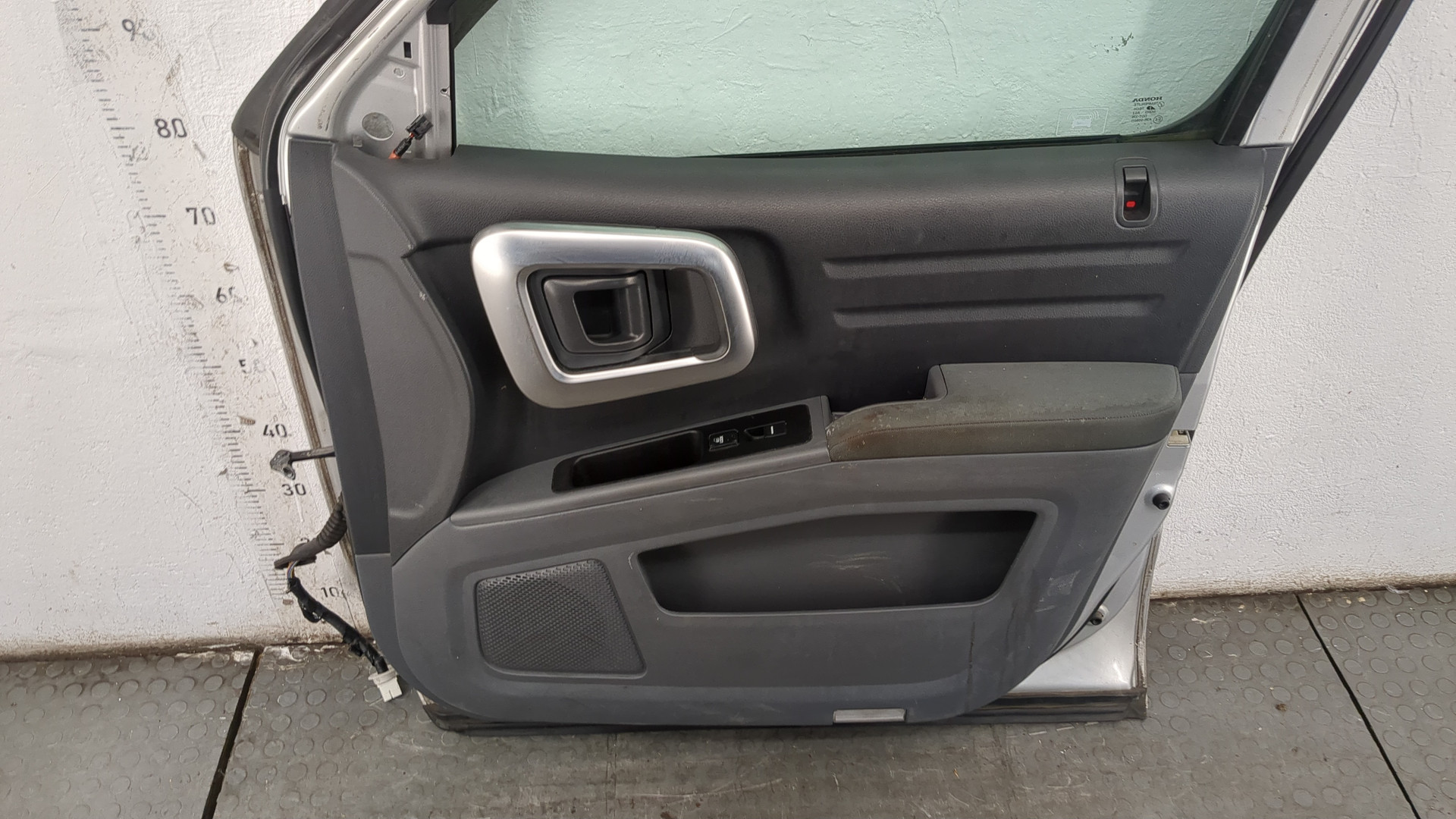 Дверь передняя правая