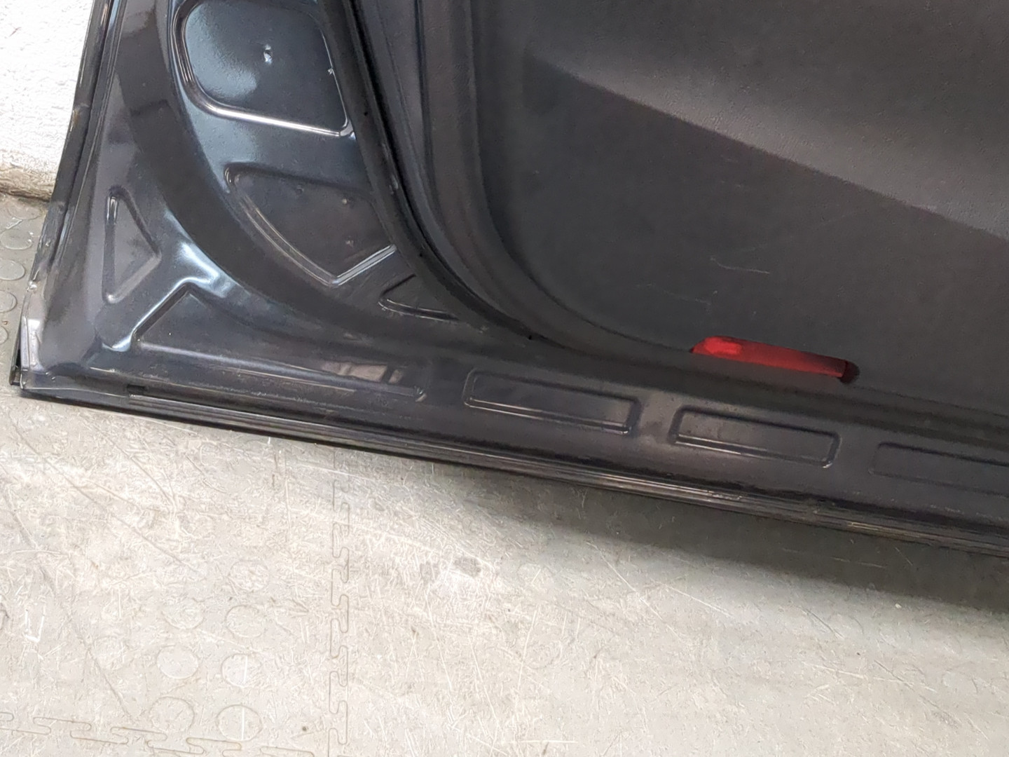 Дверь передняя левая