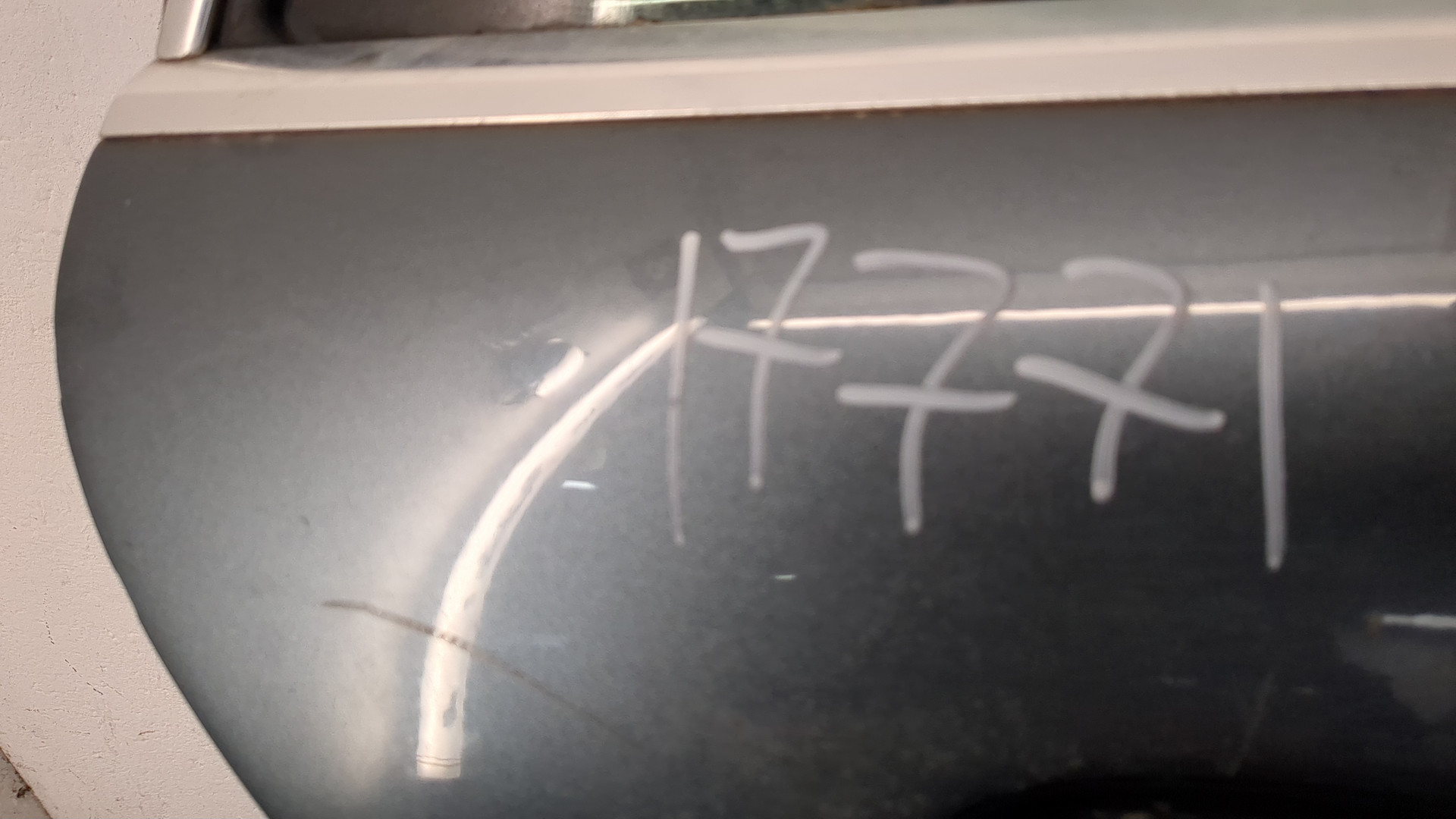 Дверь задняя правая