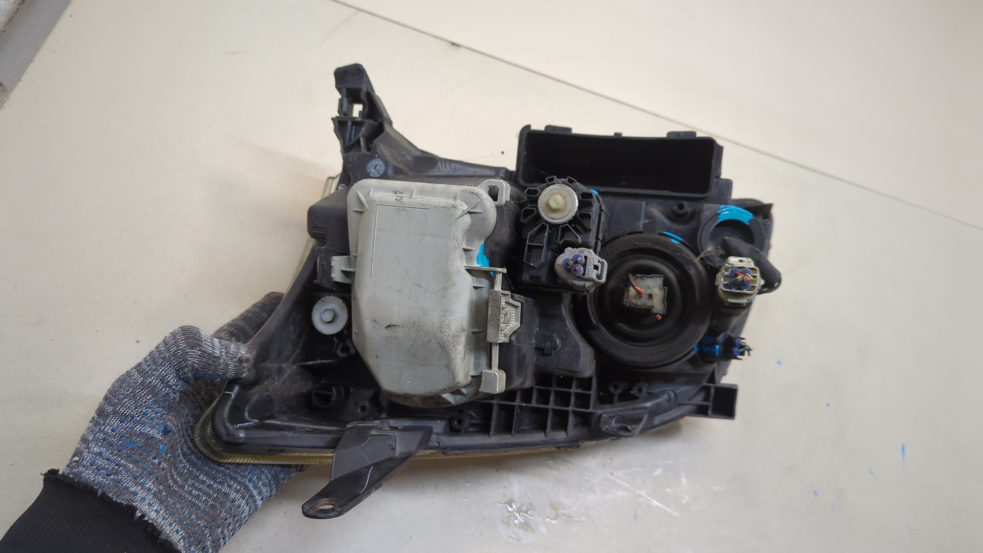 Фара правая