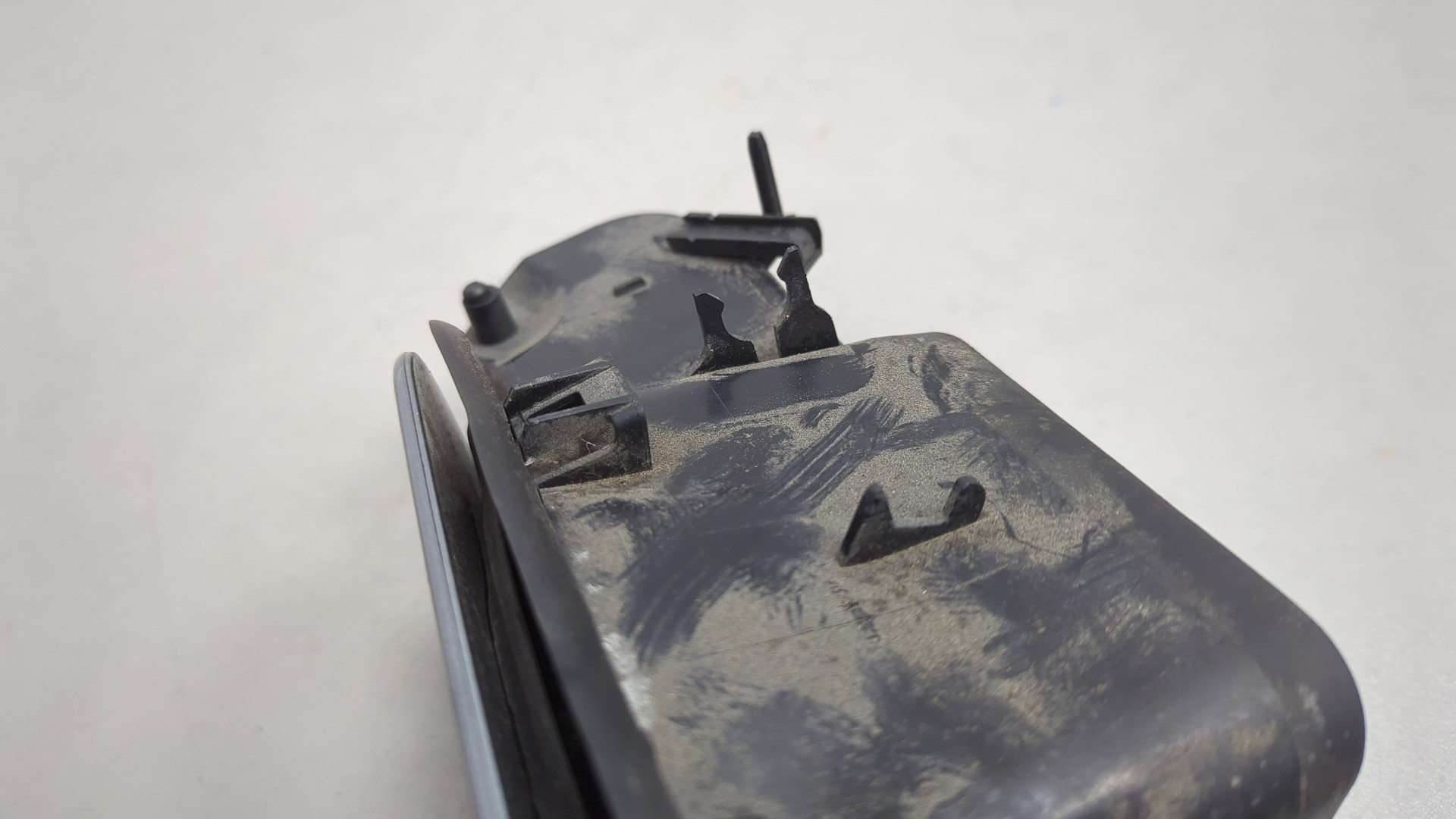 Лючок бензобака