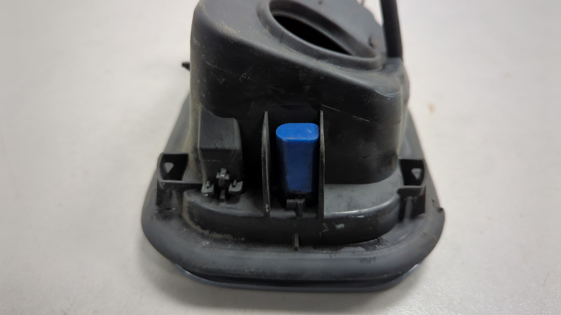 Лючок бензобака