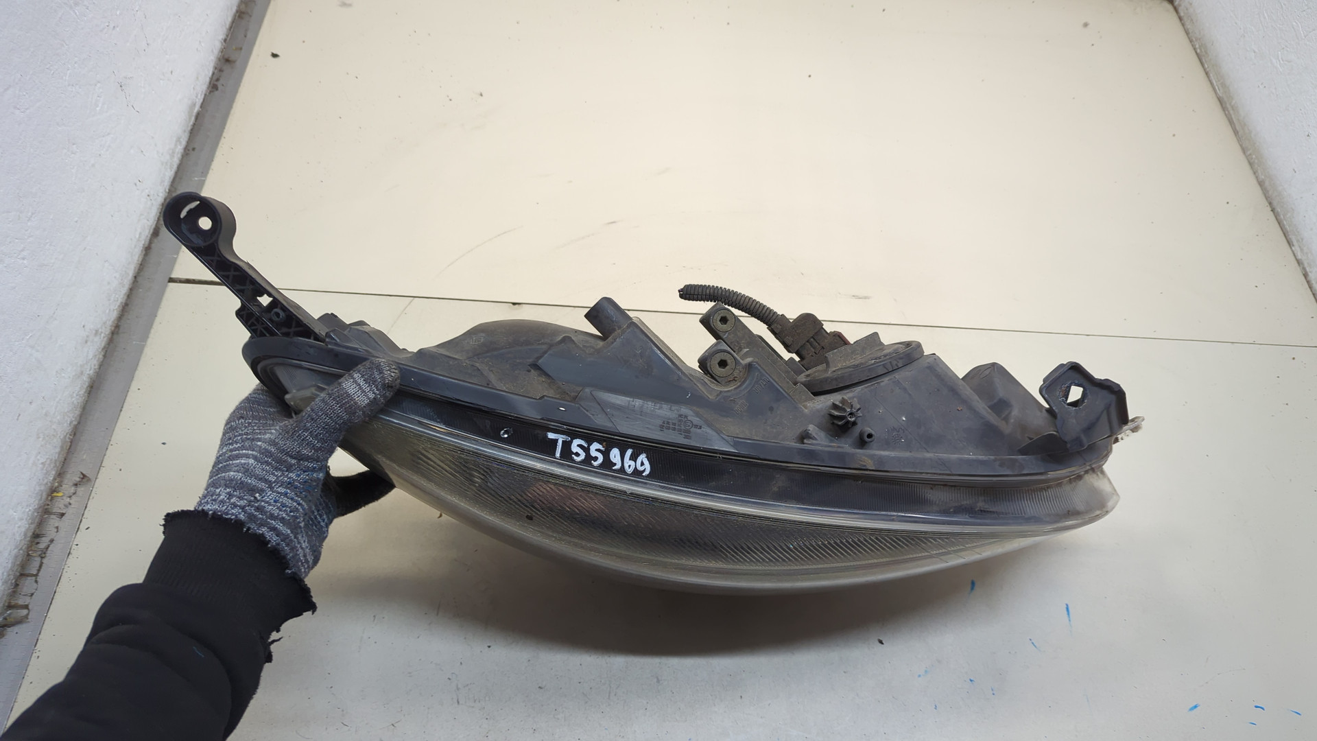 Фара правая