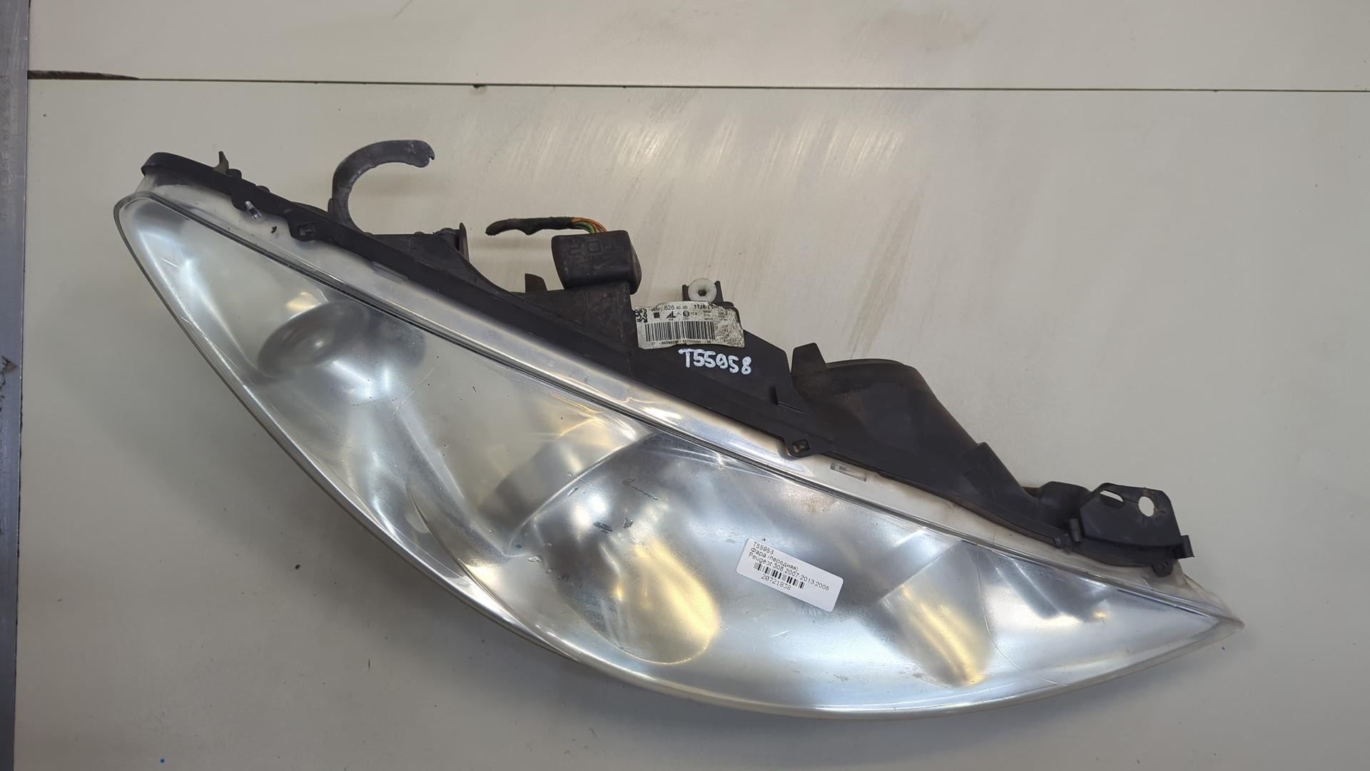 Фара правая