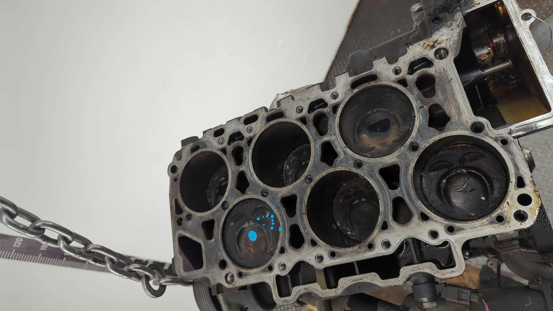 Блок двигателя