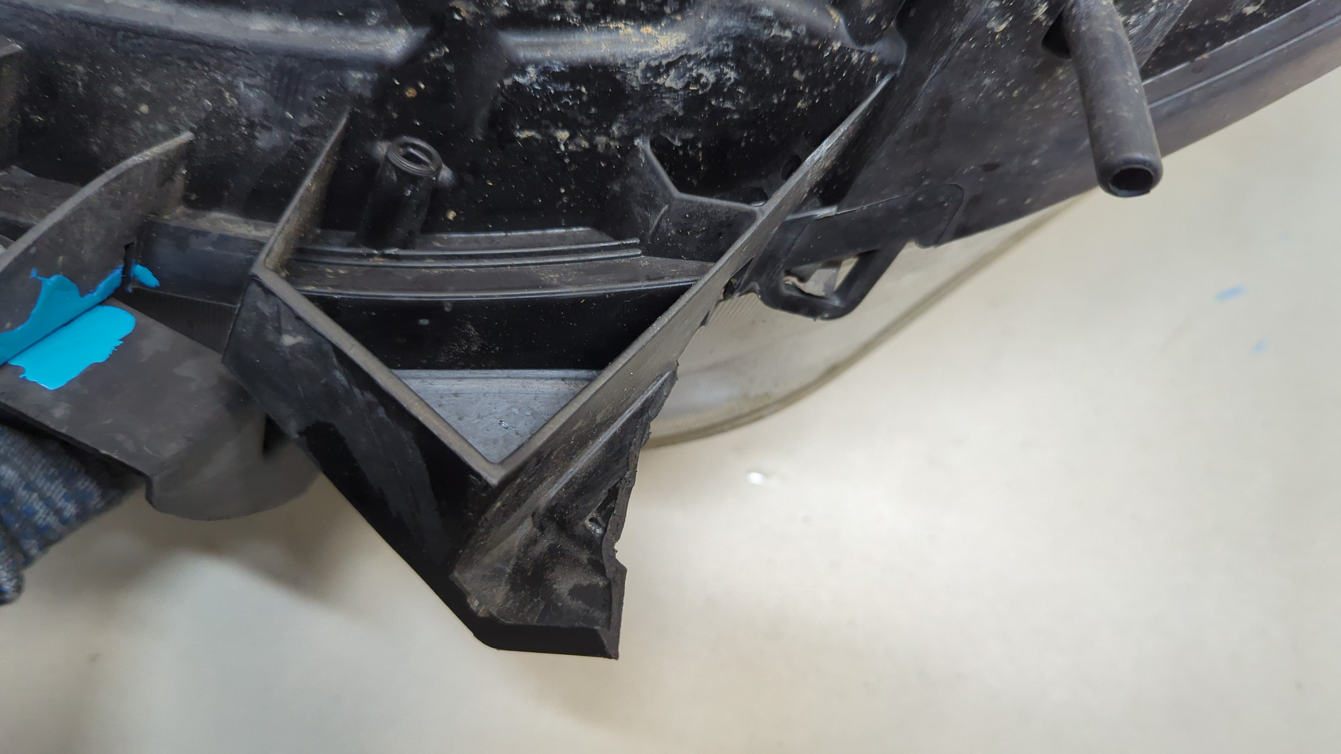 Фара правая