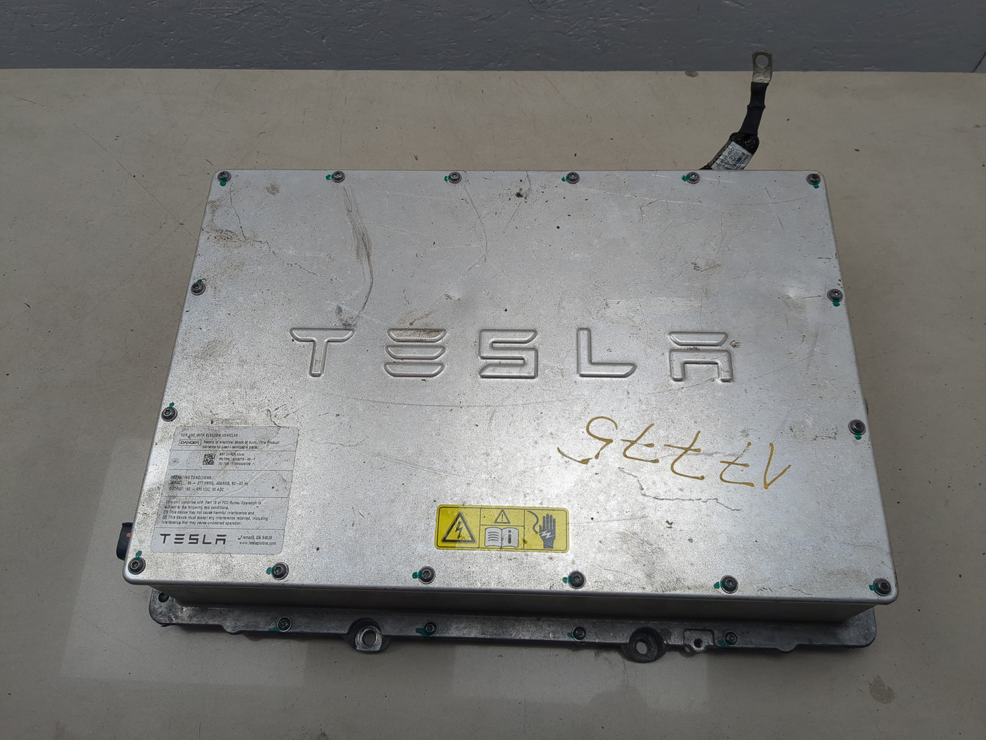 Преобразователь напряжения (адаптер)