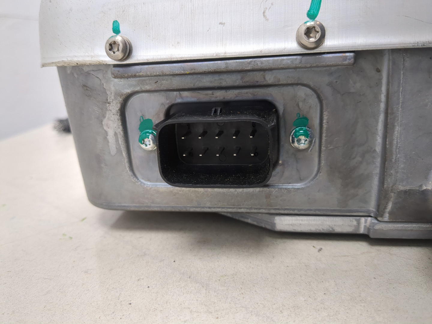 Преобразователь напряжения (адаптер)