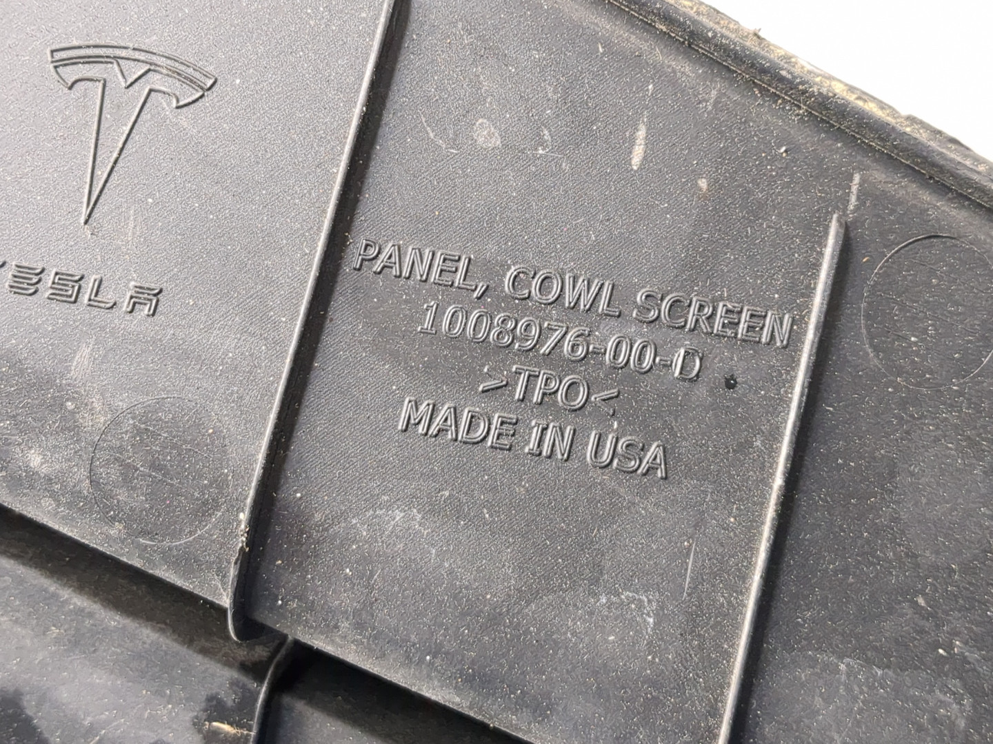 Решетка стеклоочистителей (Жабо)