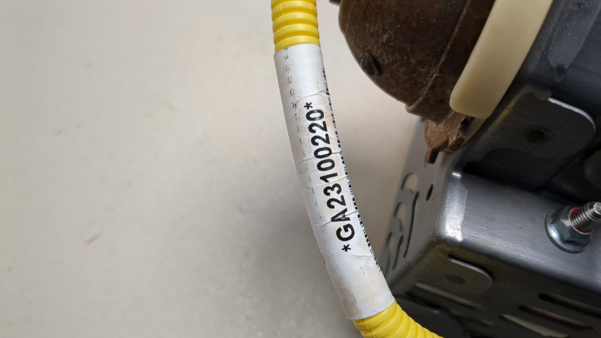 Подушка безопасности пассажирская (в торпедо)