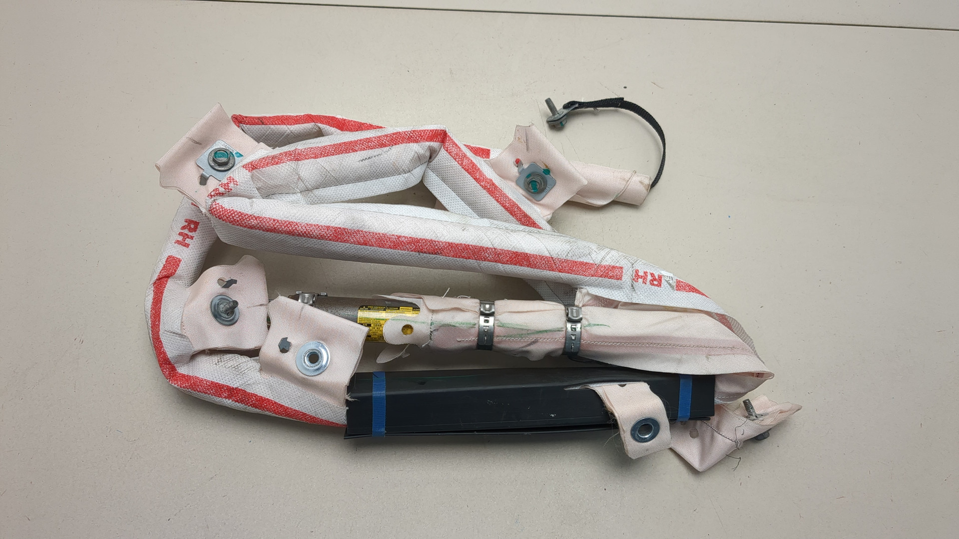 Подушка безопасности боковая (шторка)