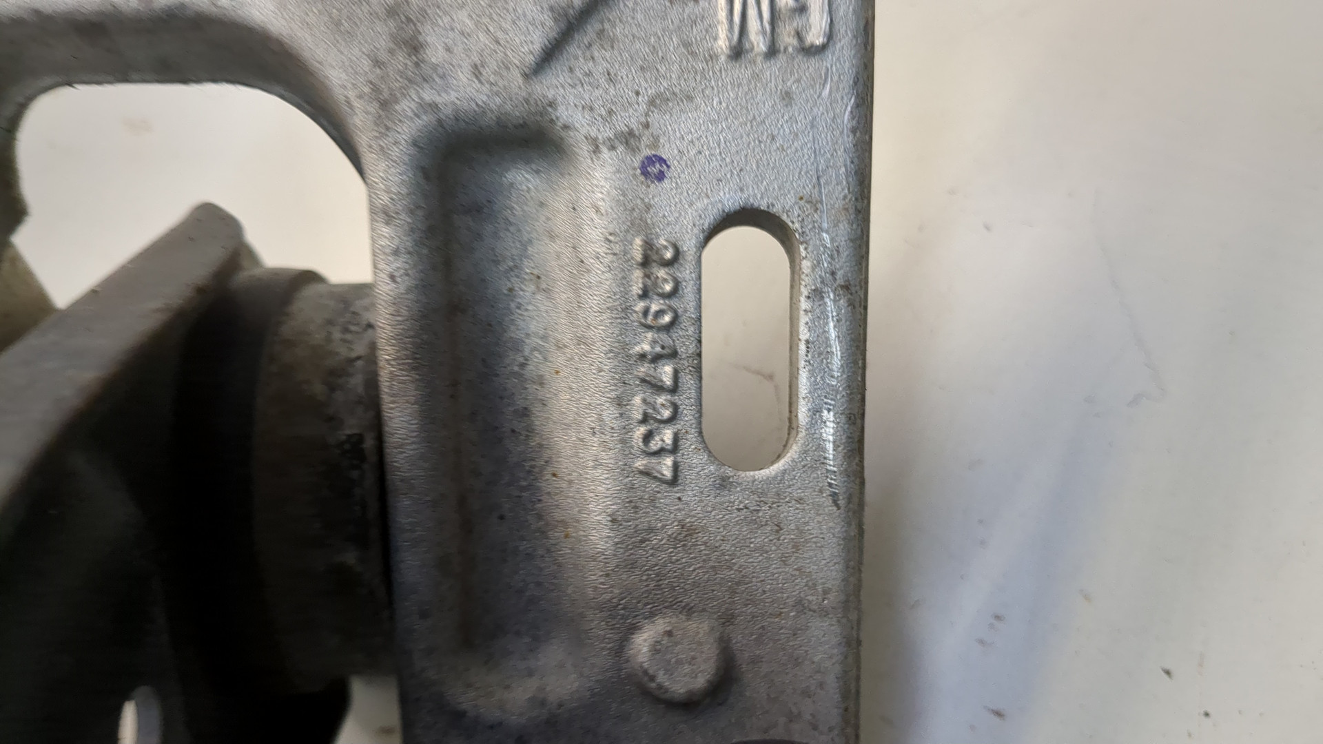 Рычаг задний левый