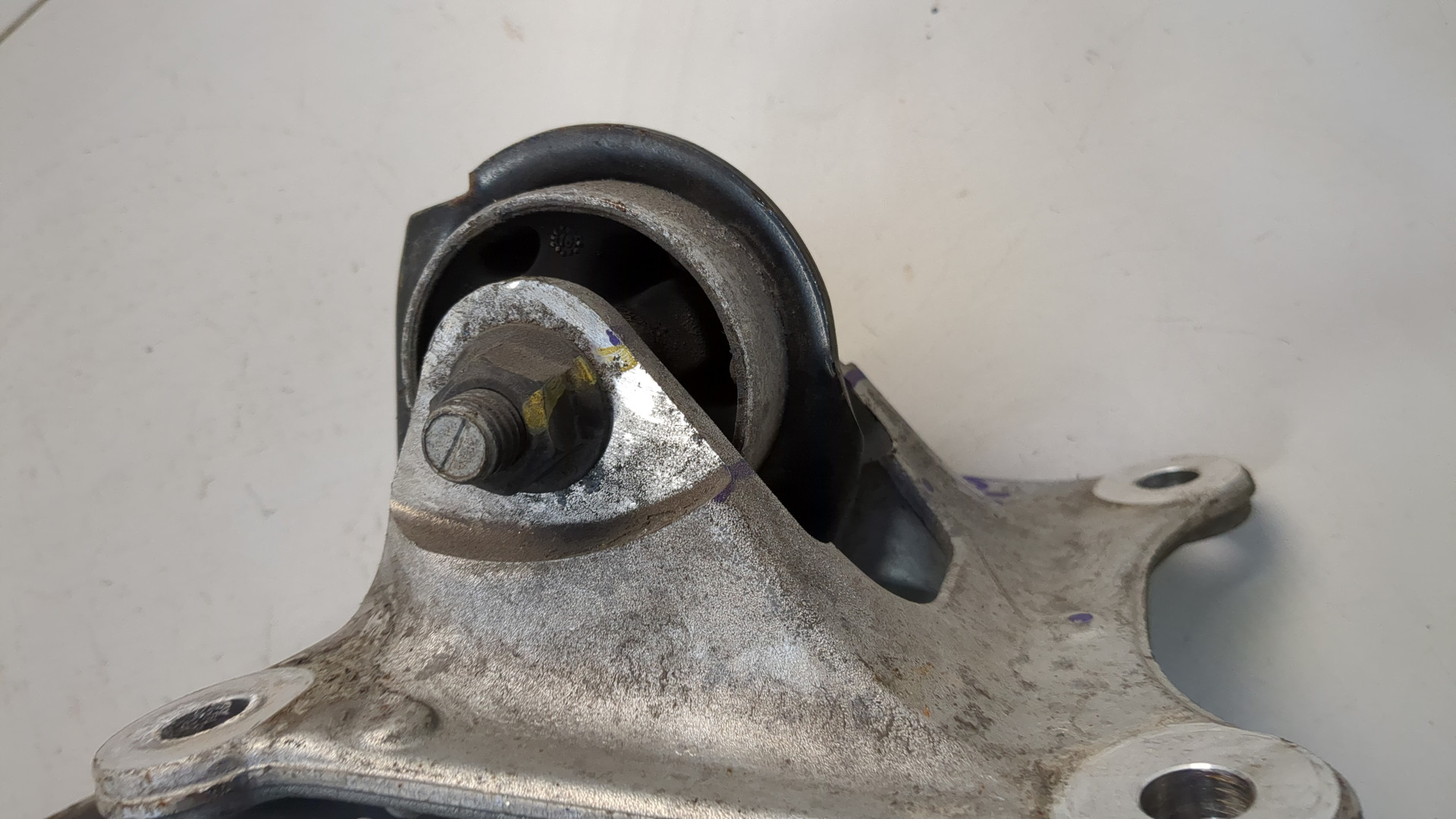 Рычаг задний левый