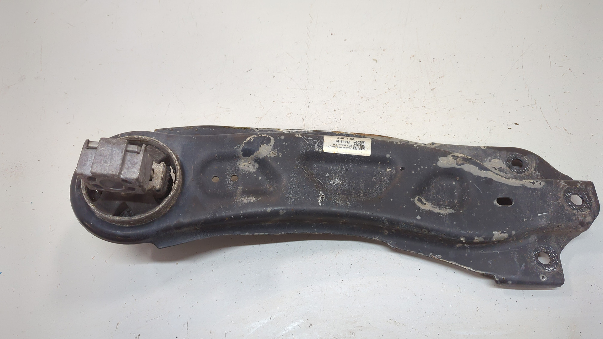 Рычаг задний правый