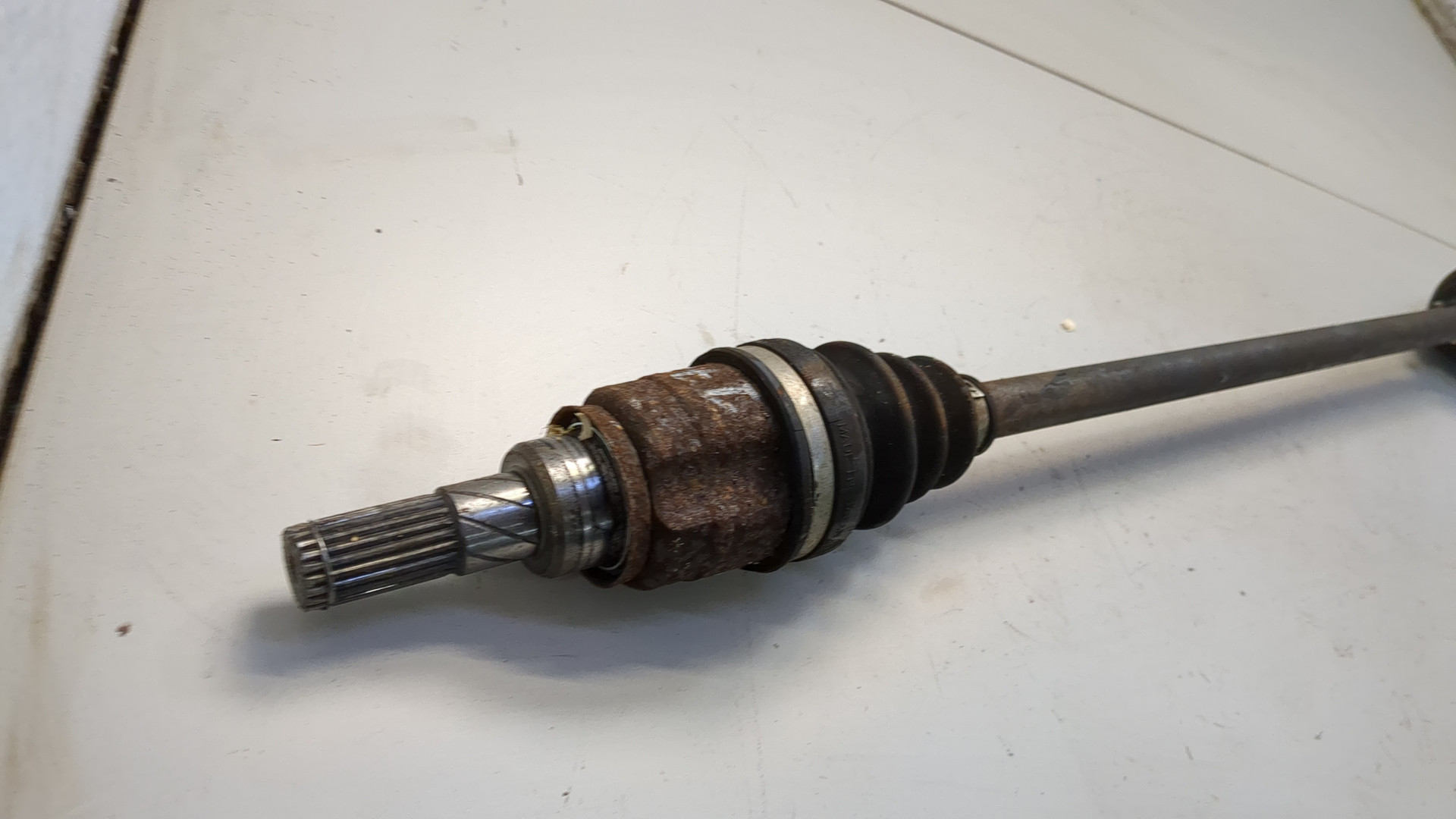 Полуось задняя