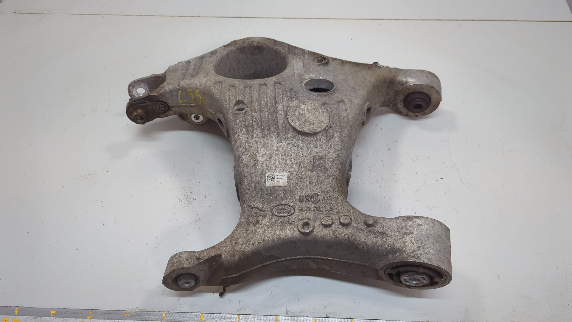 Рычаг задний левый