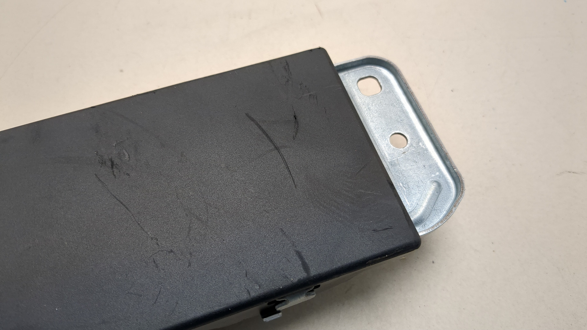 Подушка безопасности нижняя (для колен)