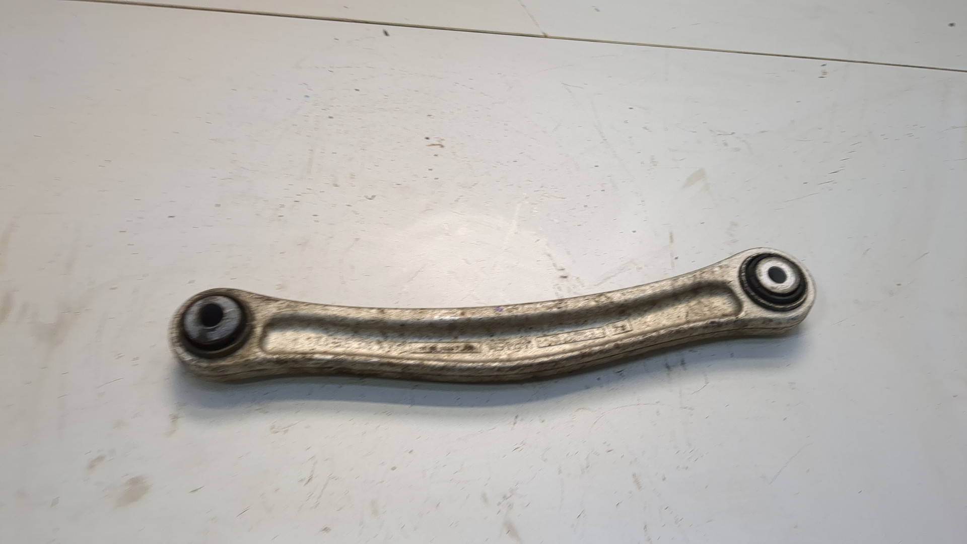 Рычаг задний