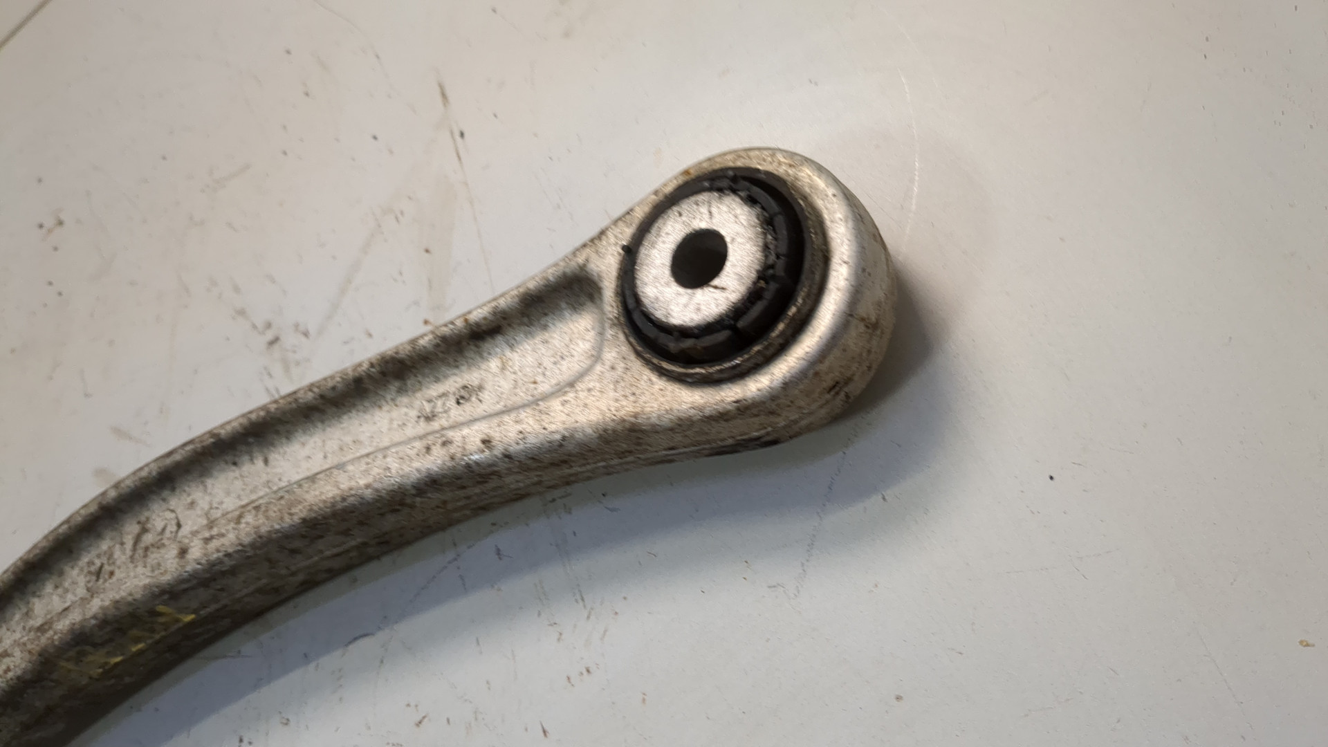 Рычаг задний