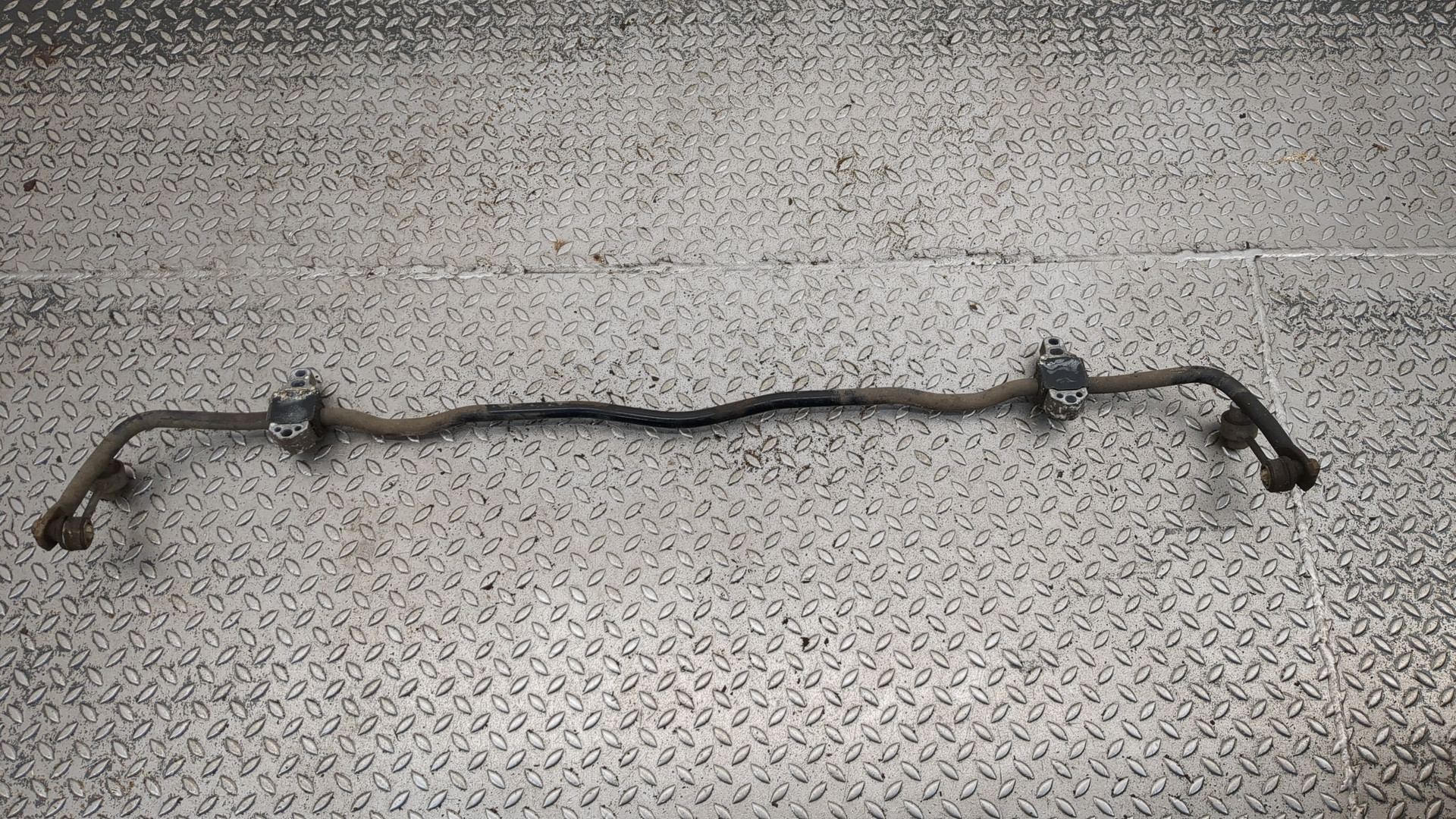 Стабилизатор задний