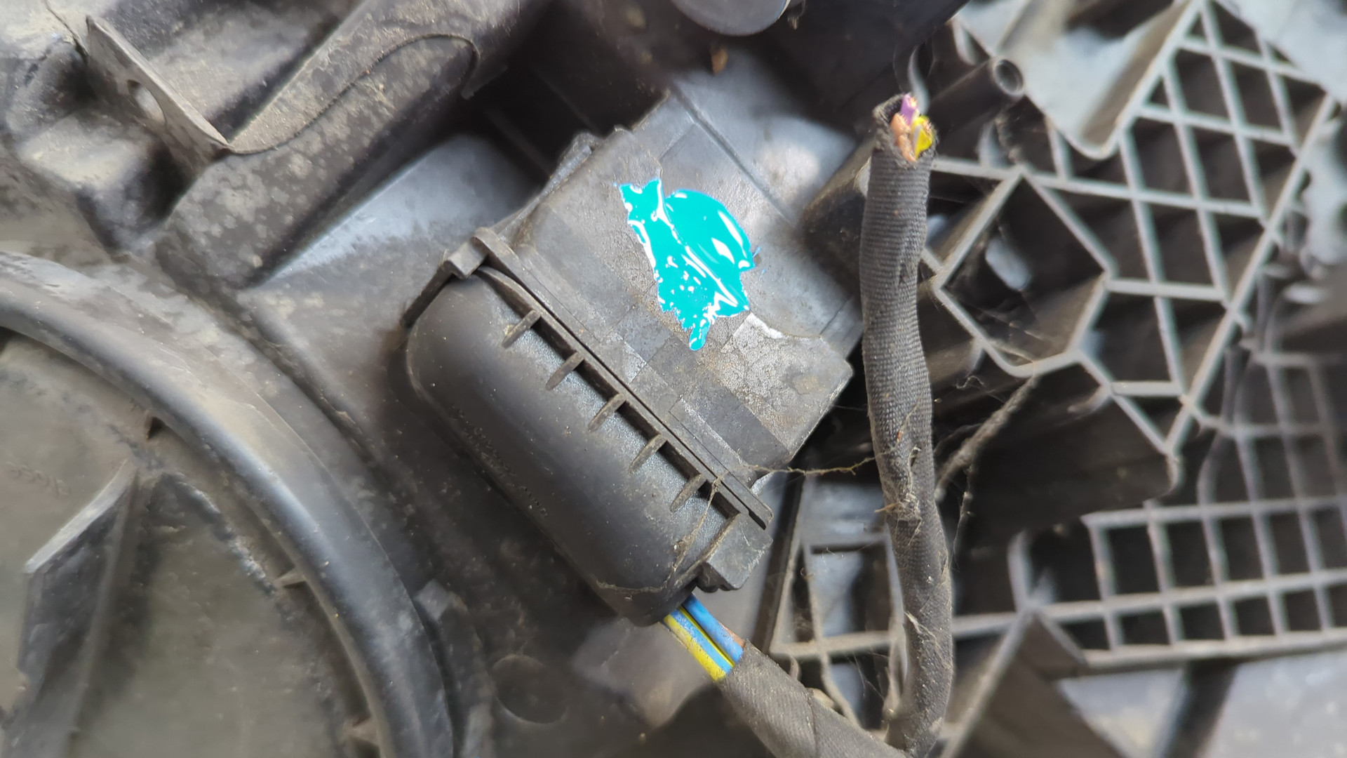 Фара правая