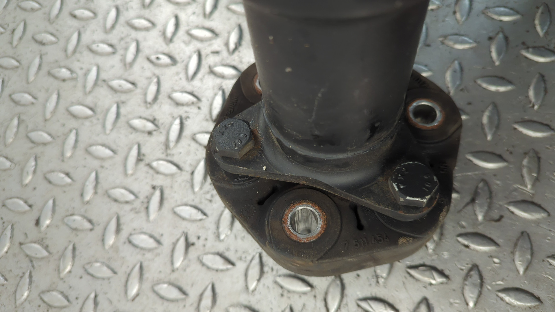 Вал карданный задний