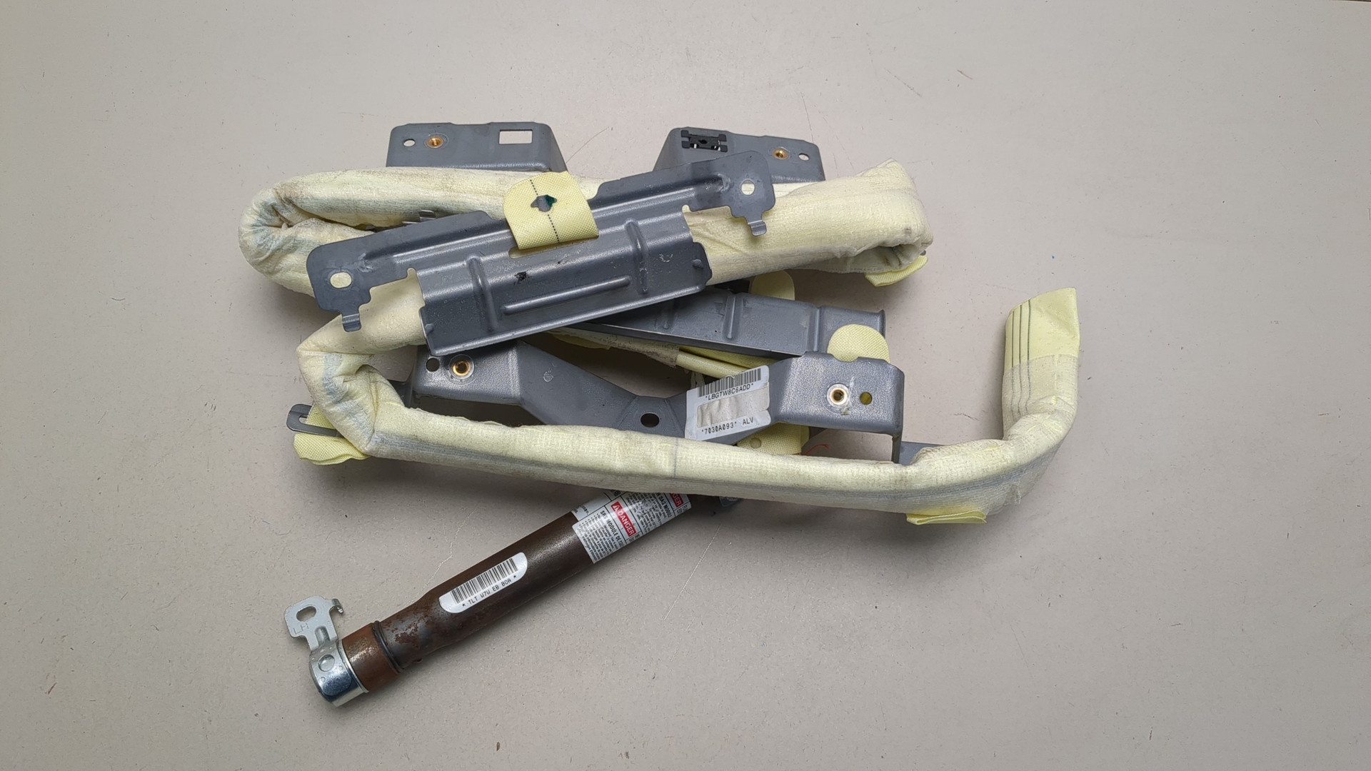 Подушка безопасности боковая (шторка)