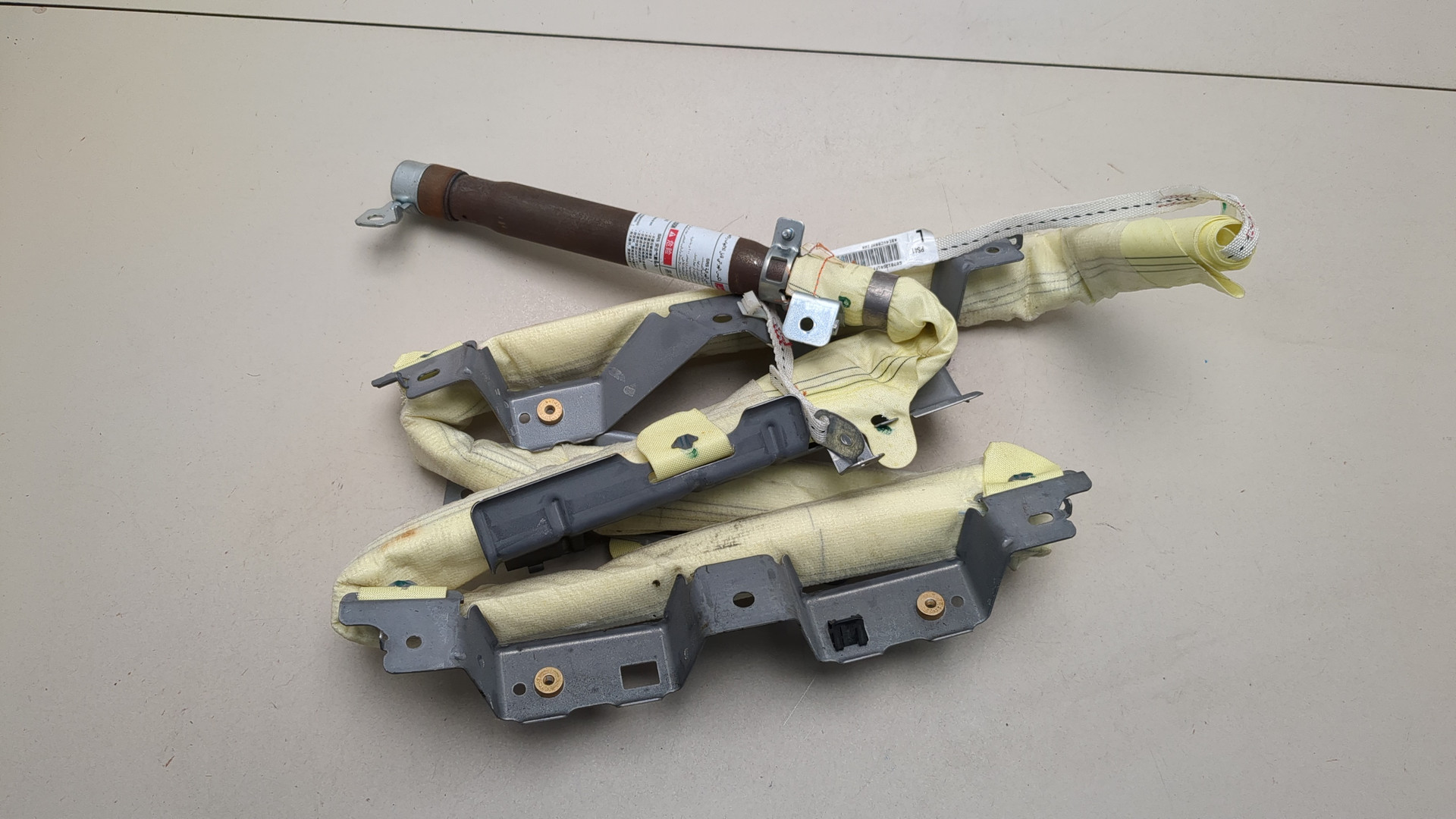 Подушка безопасности боковая (шторка)