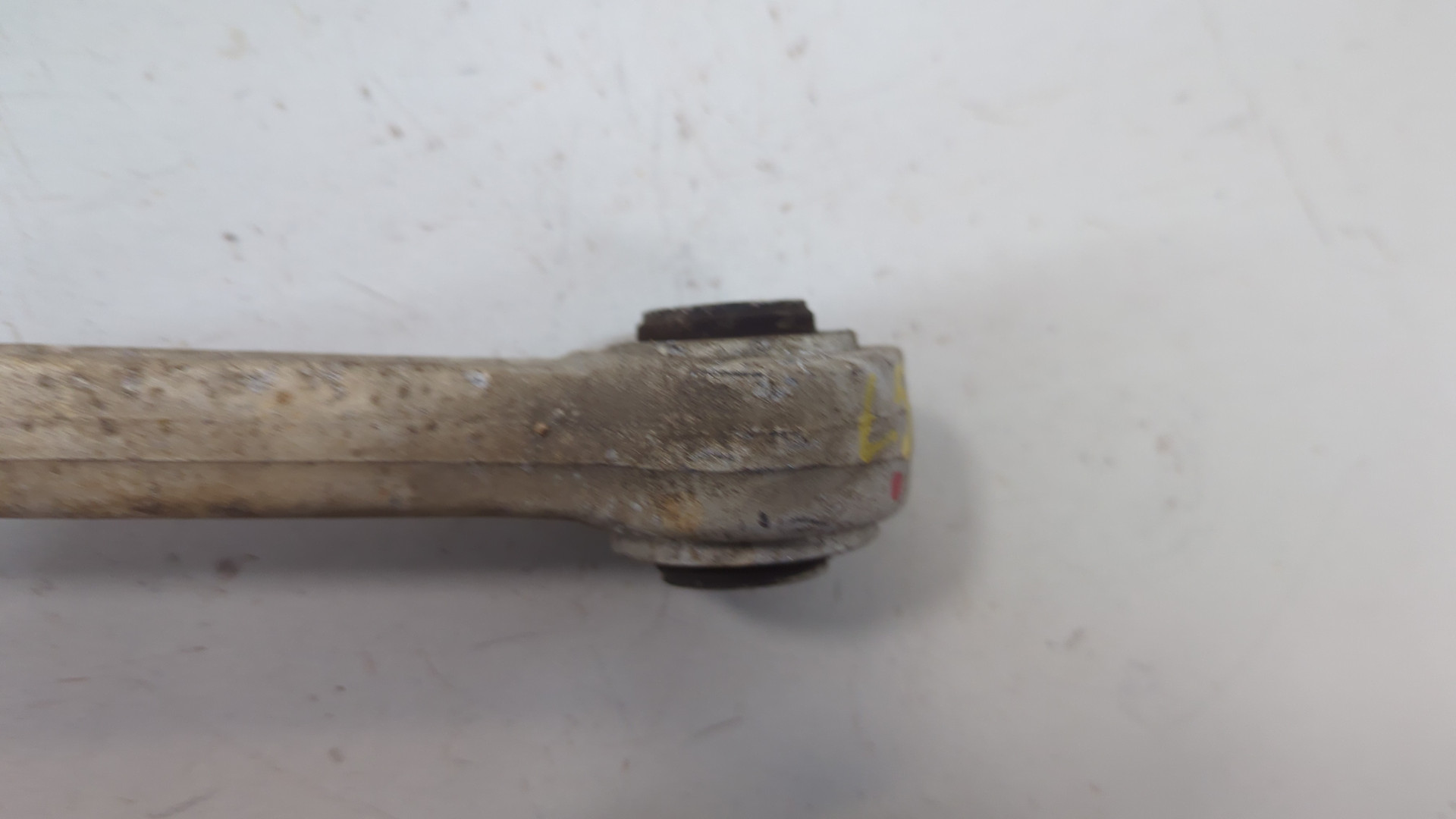 Рычаг задний