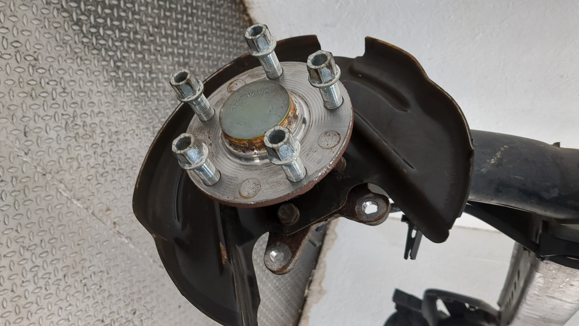 Балка задняя