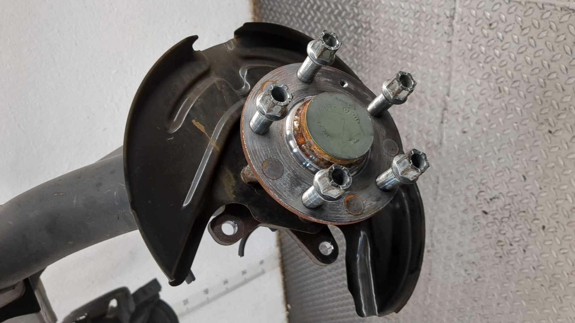 Балка задняя