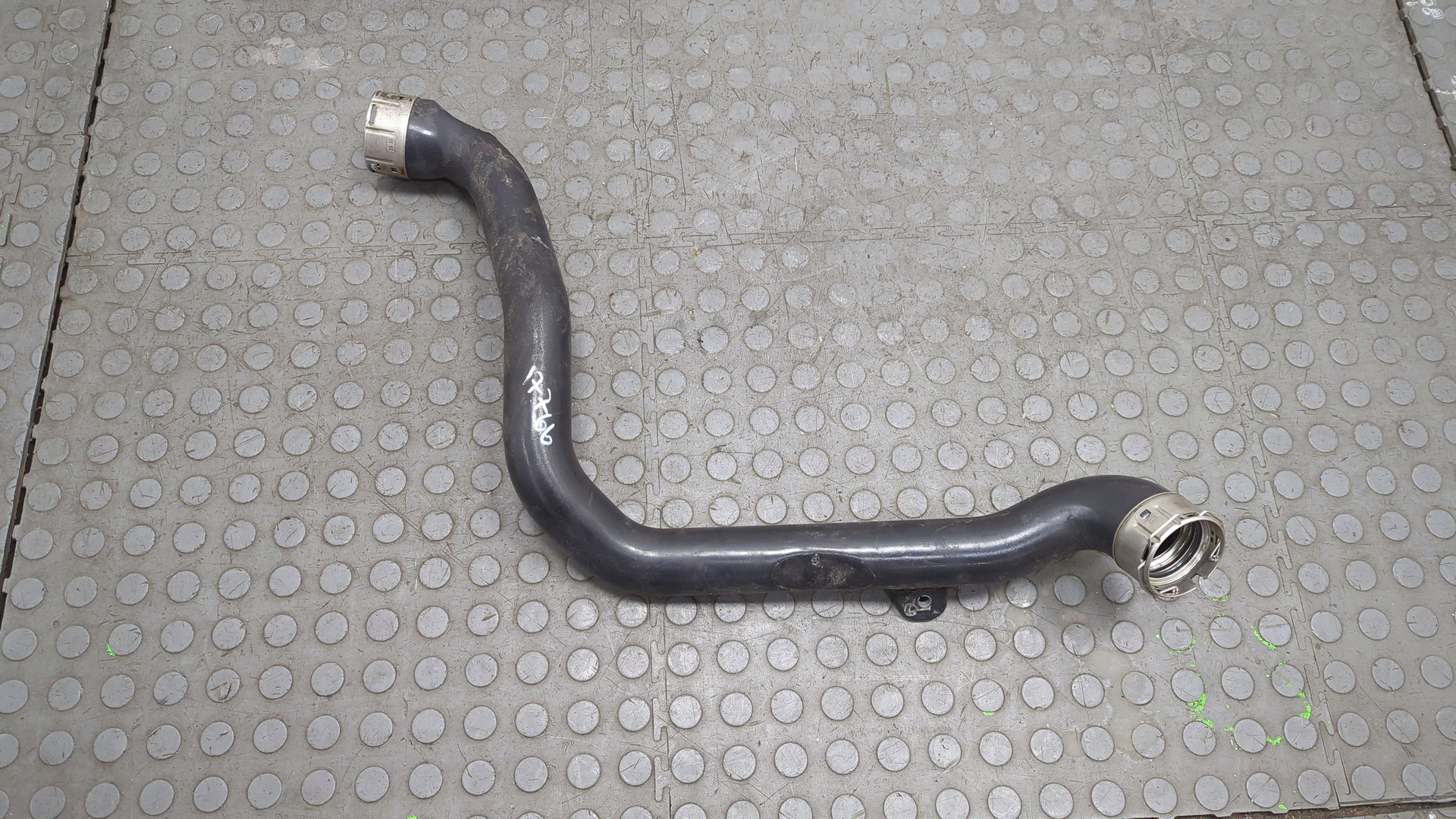 Патрубок интеркулера