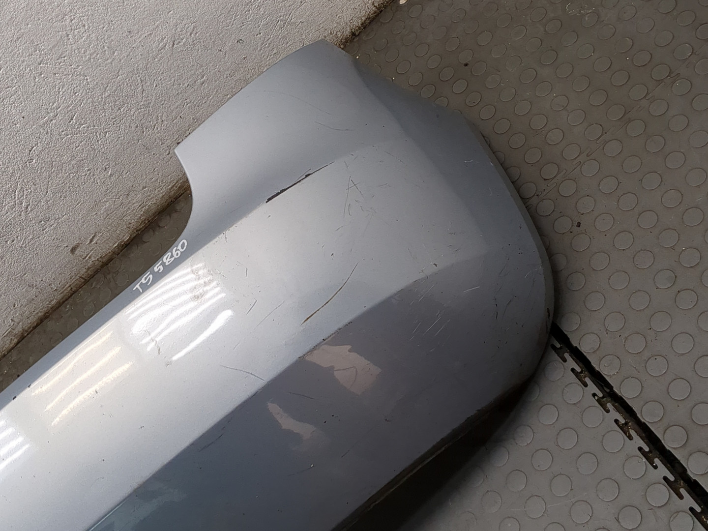 Бампер задний