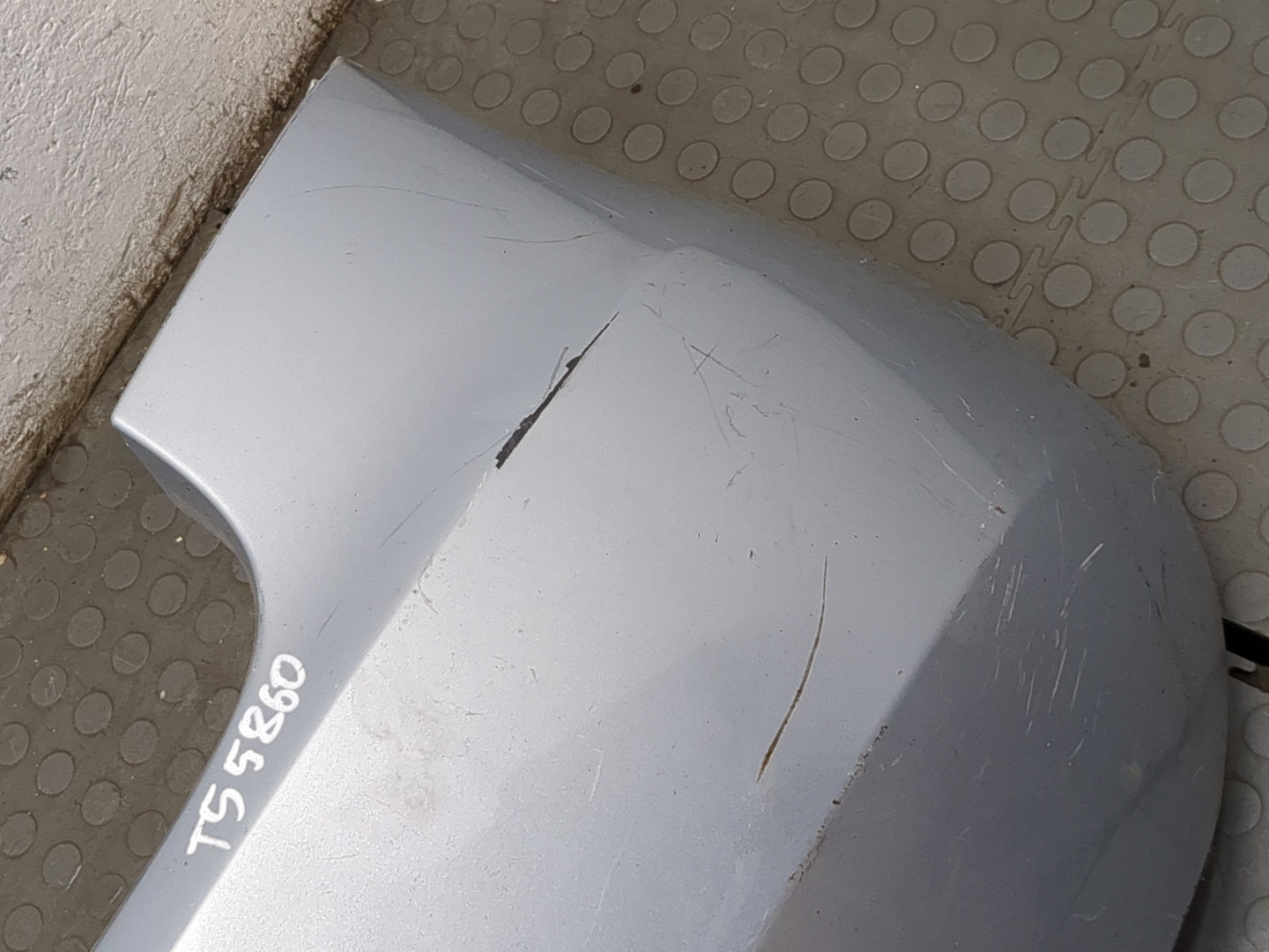 Бампер задний