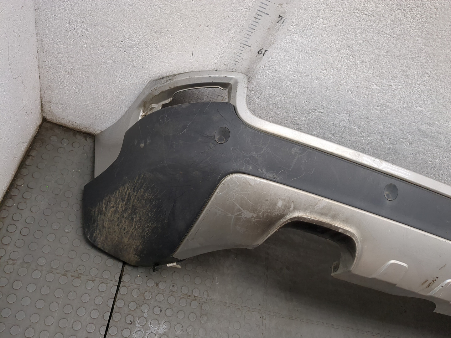 Бампер задний