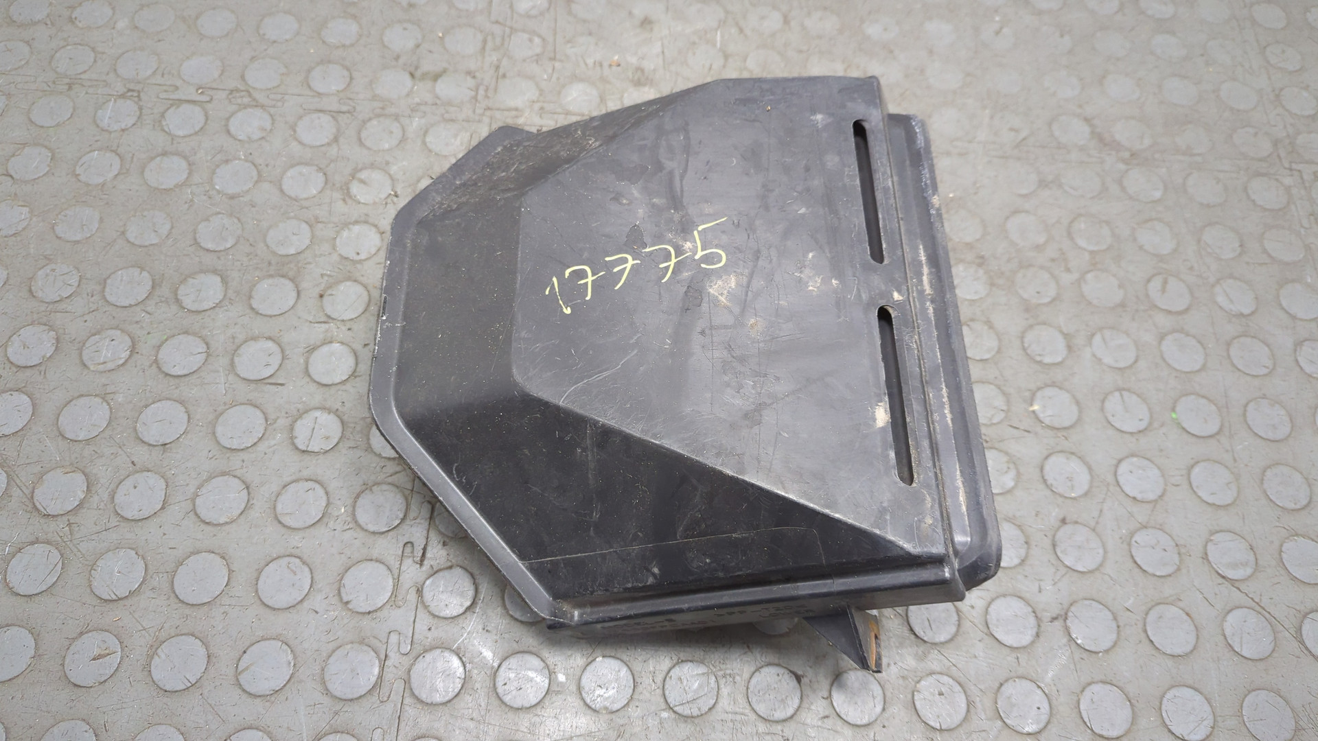 Воздухозаборник (внутри)