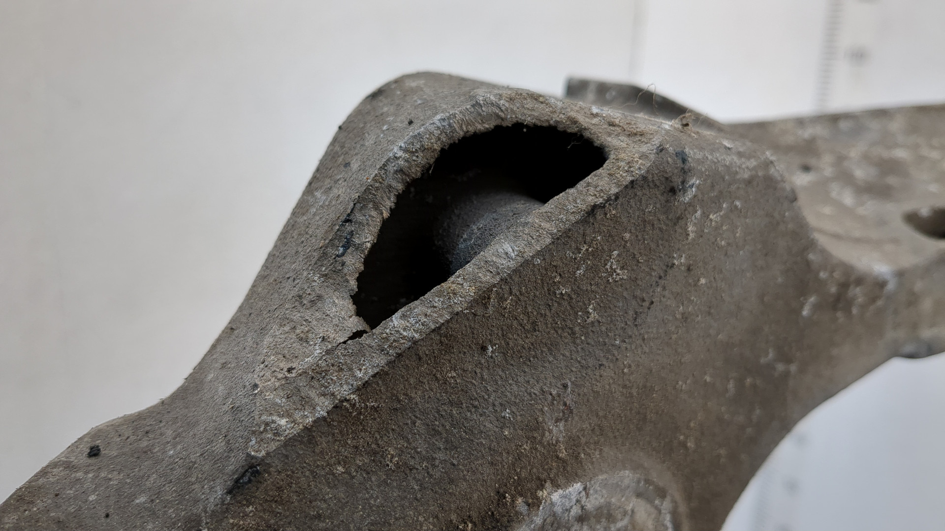 Балка подмоторная