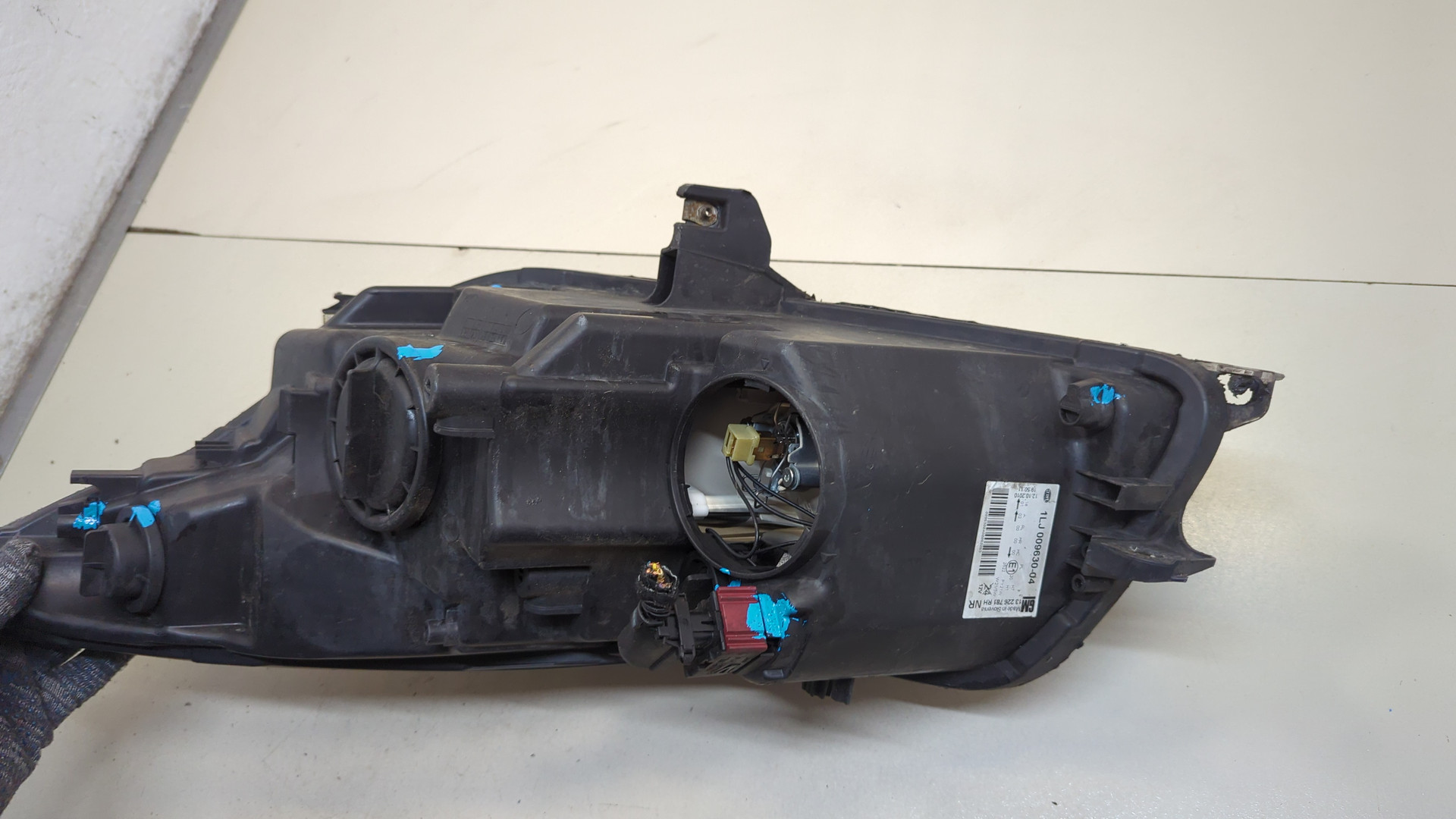 Фара правая