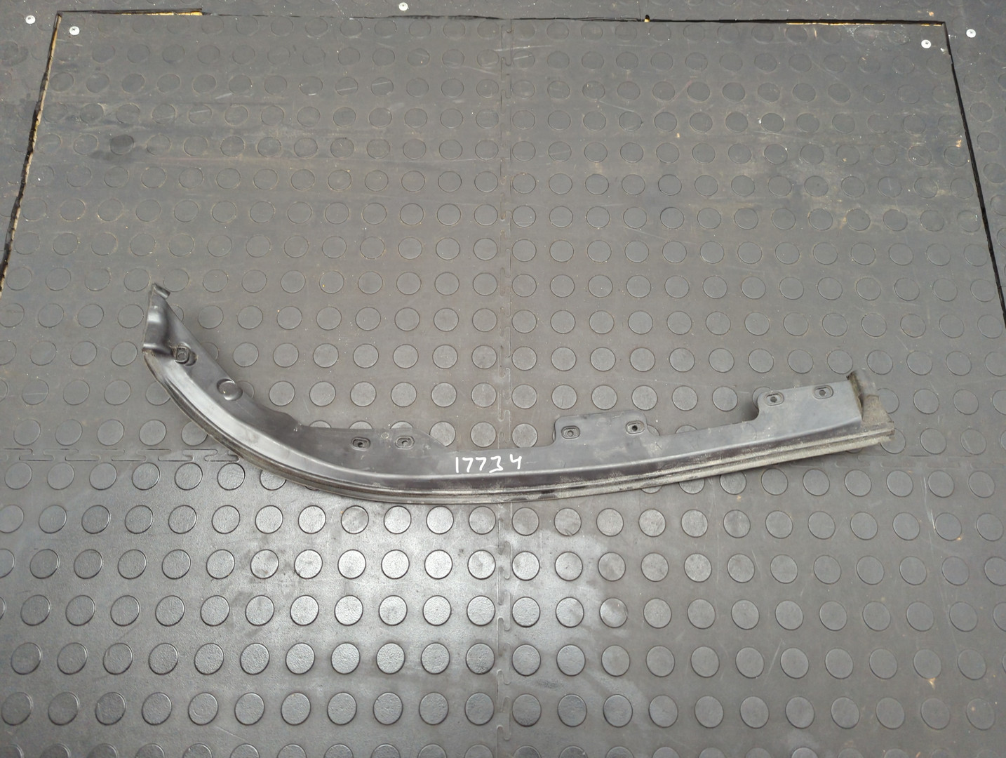 Накладка (кузов наружные)