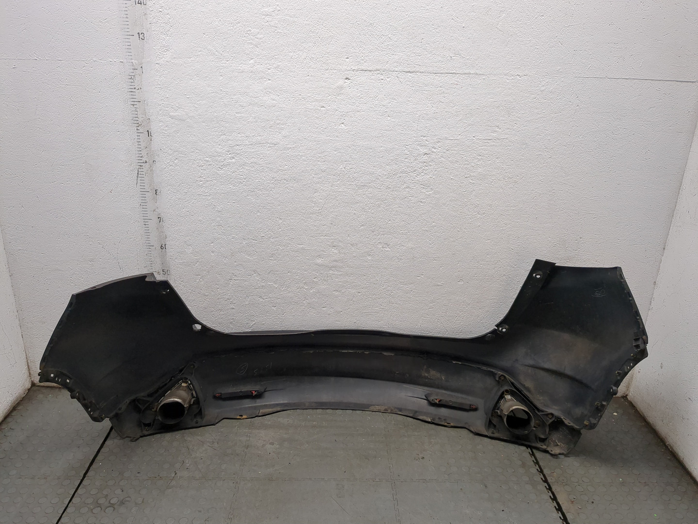 Бампер задний