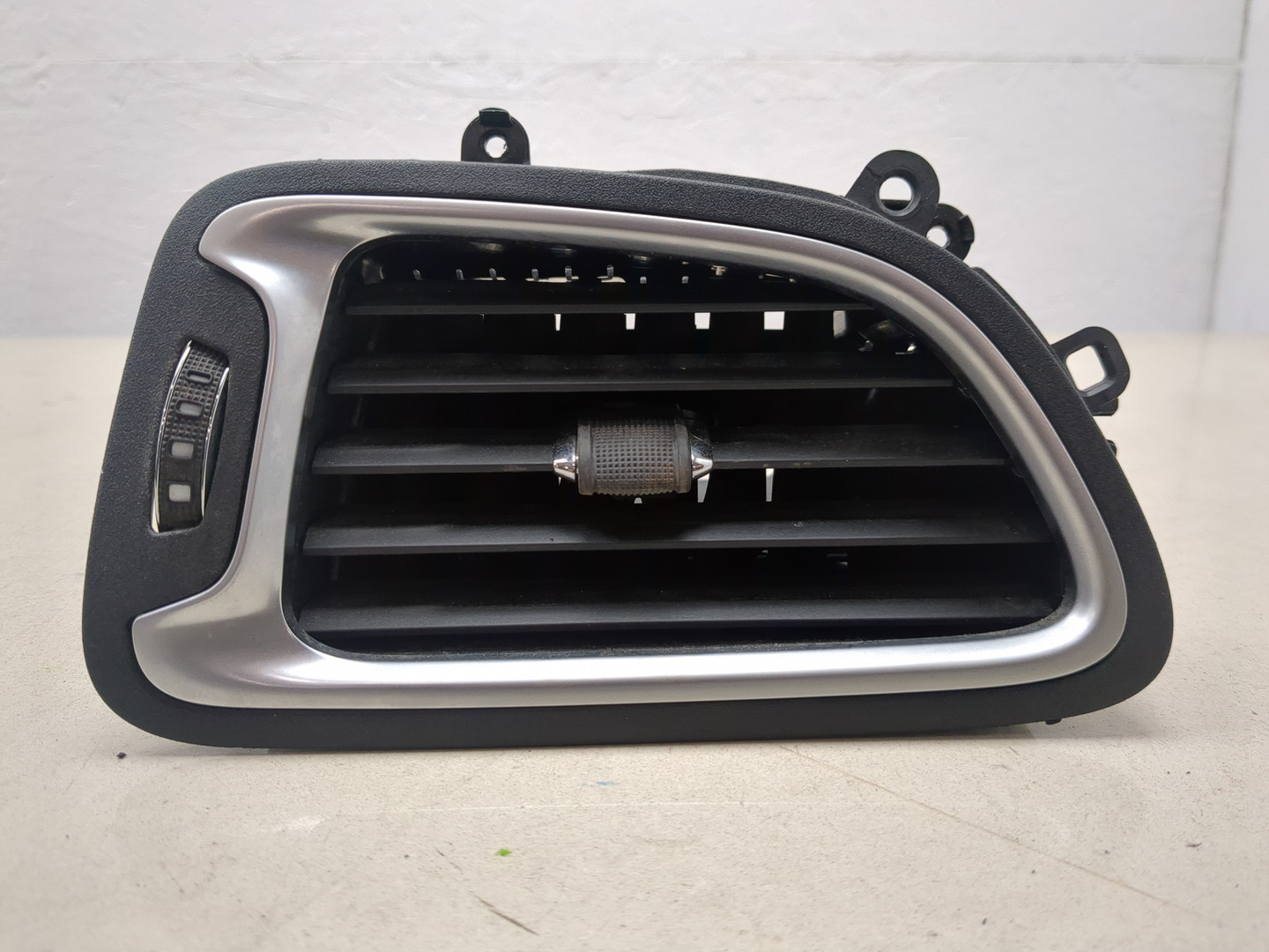 Дефлектор воздушный