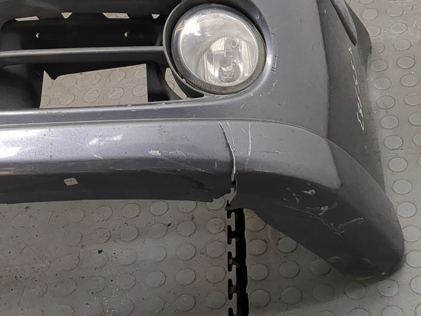 Бампер передний