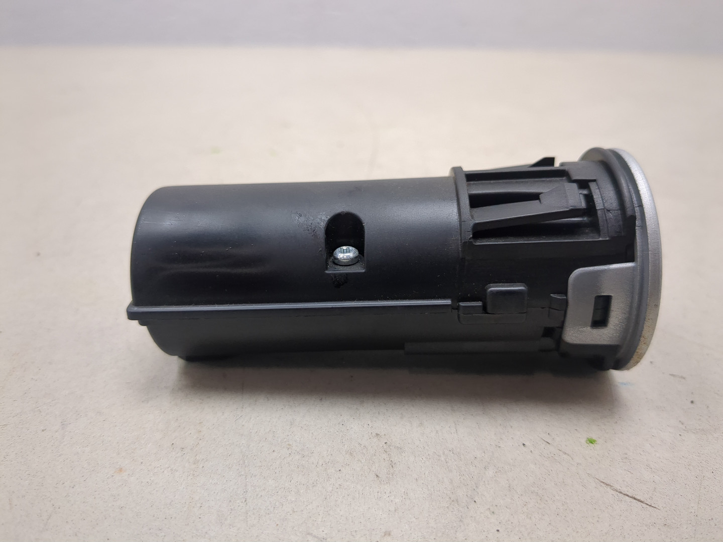 Кнопка запуска двигателя