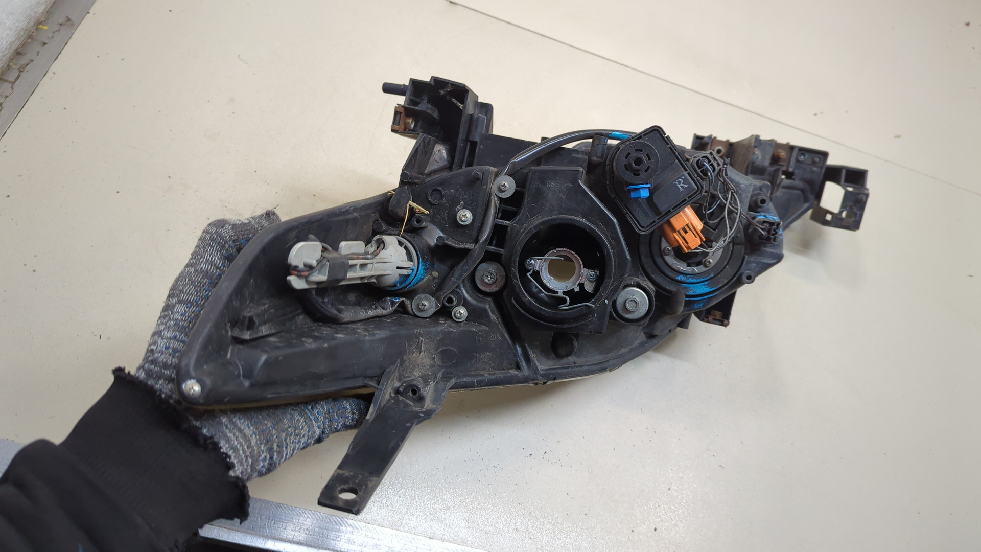 Фара правая