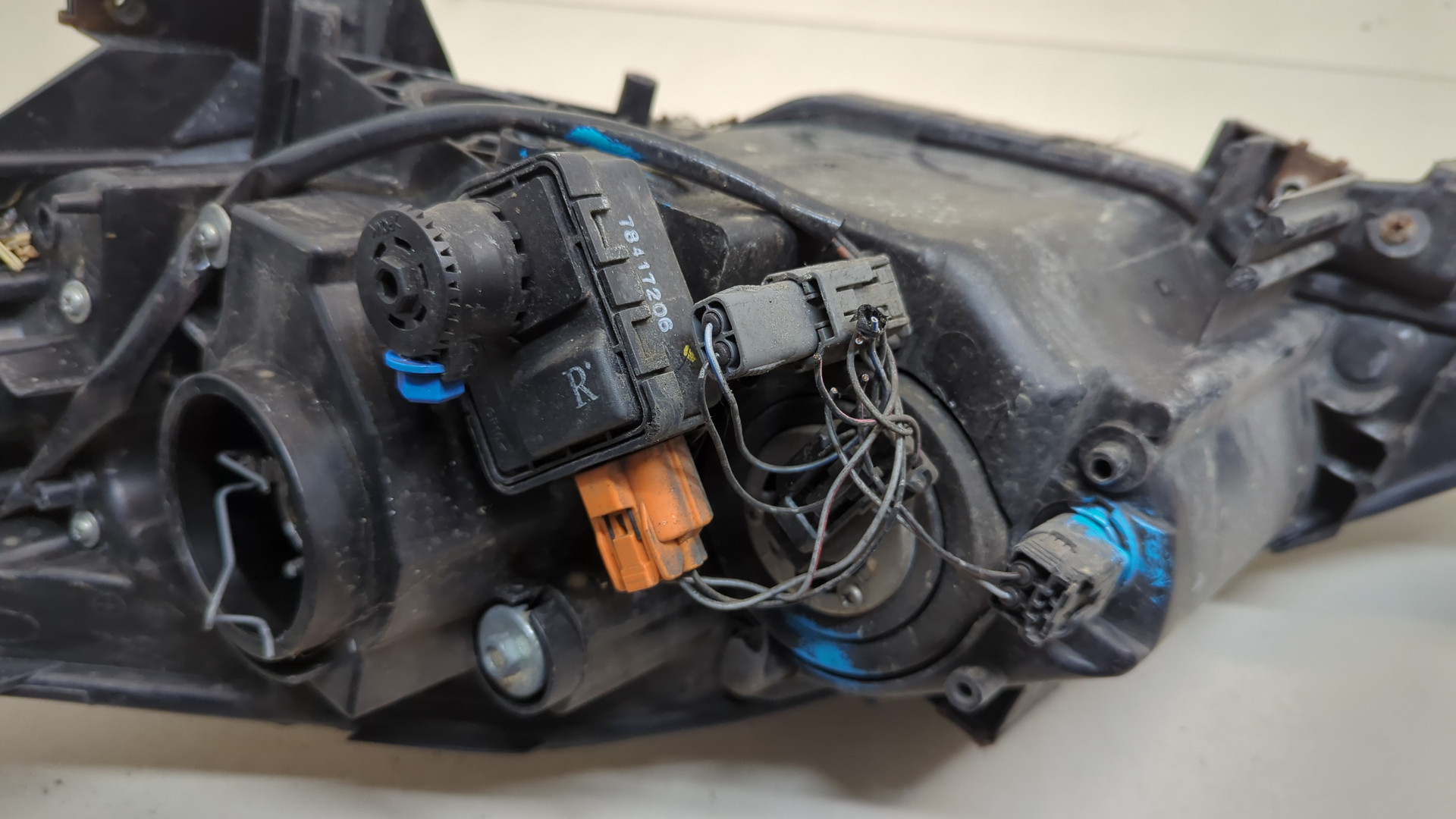 Фара правая